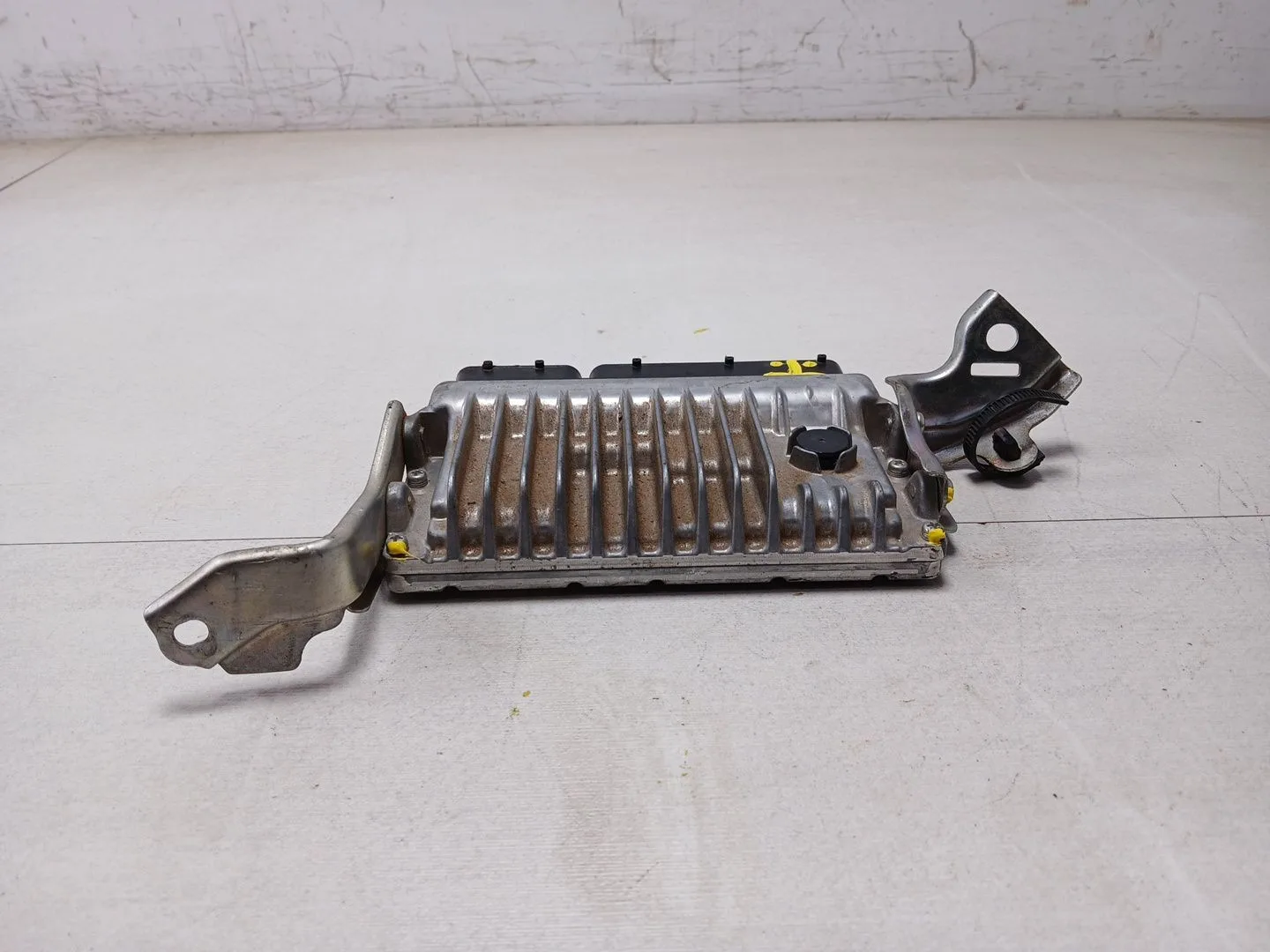 Centralita Motor Uce para Toyota Auris