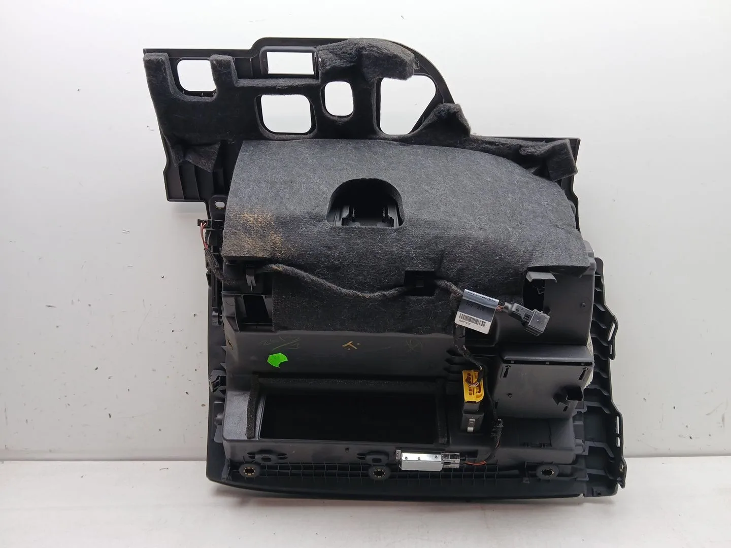 Guantera para Audi A4 B9 (8W2, 8Wc)