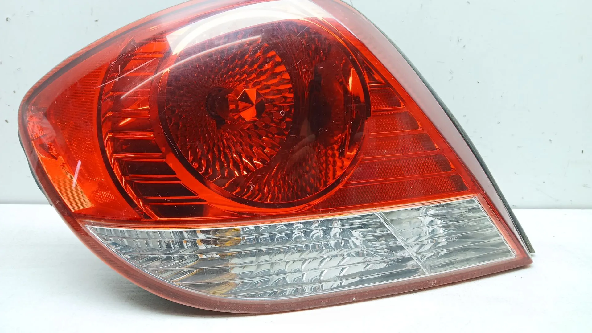Piloto Trasero Izquierdo para Hyundai Coupe Ii (Gk)