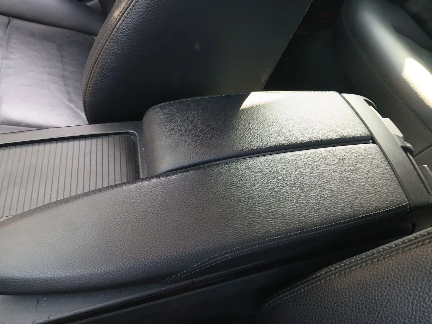 Apoyabrazos Central para Mercedes-Benz Clase E (W212)