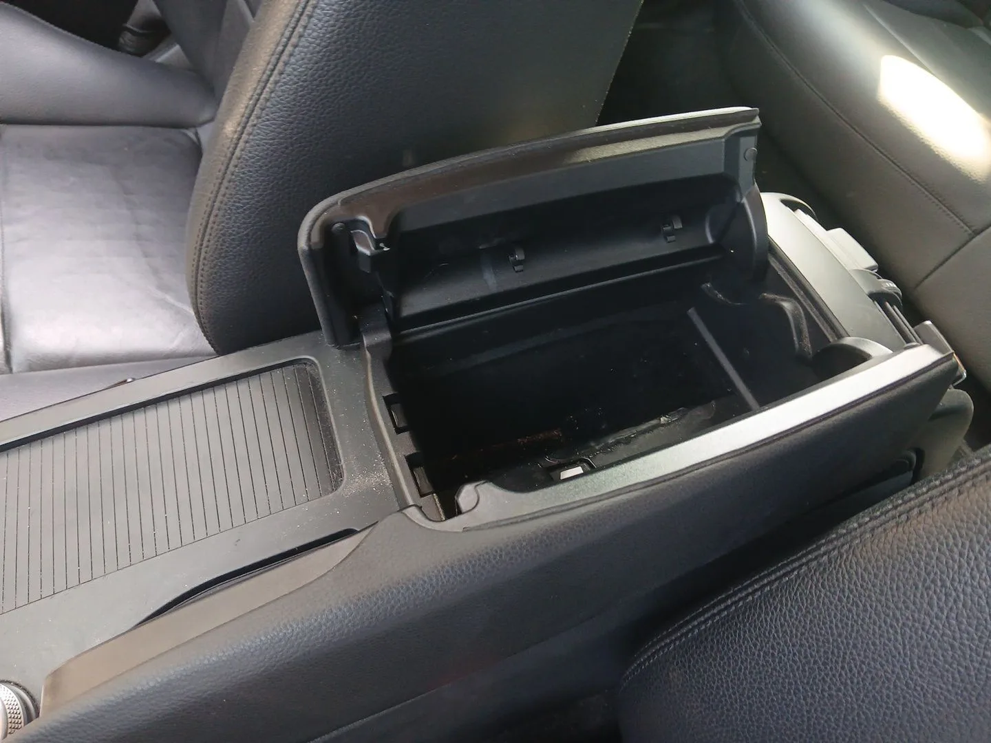 Apoyabrazos Central para Mercedes-Benz Clase E (W212)