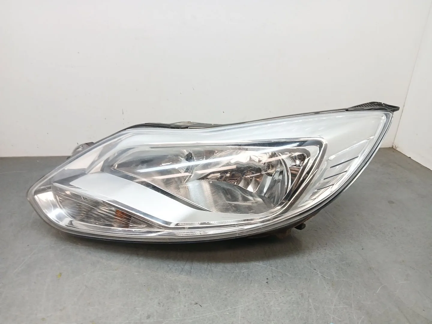 Faro Izquierdo para Ford Focus Iii Turnier