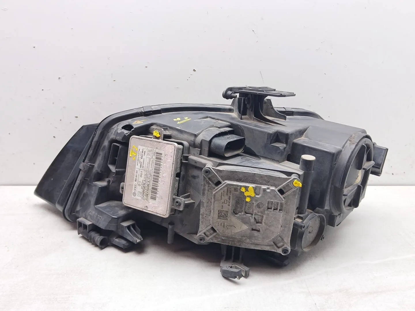 Faro Derecho para Audi A4 Ber. (B8)
