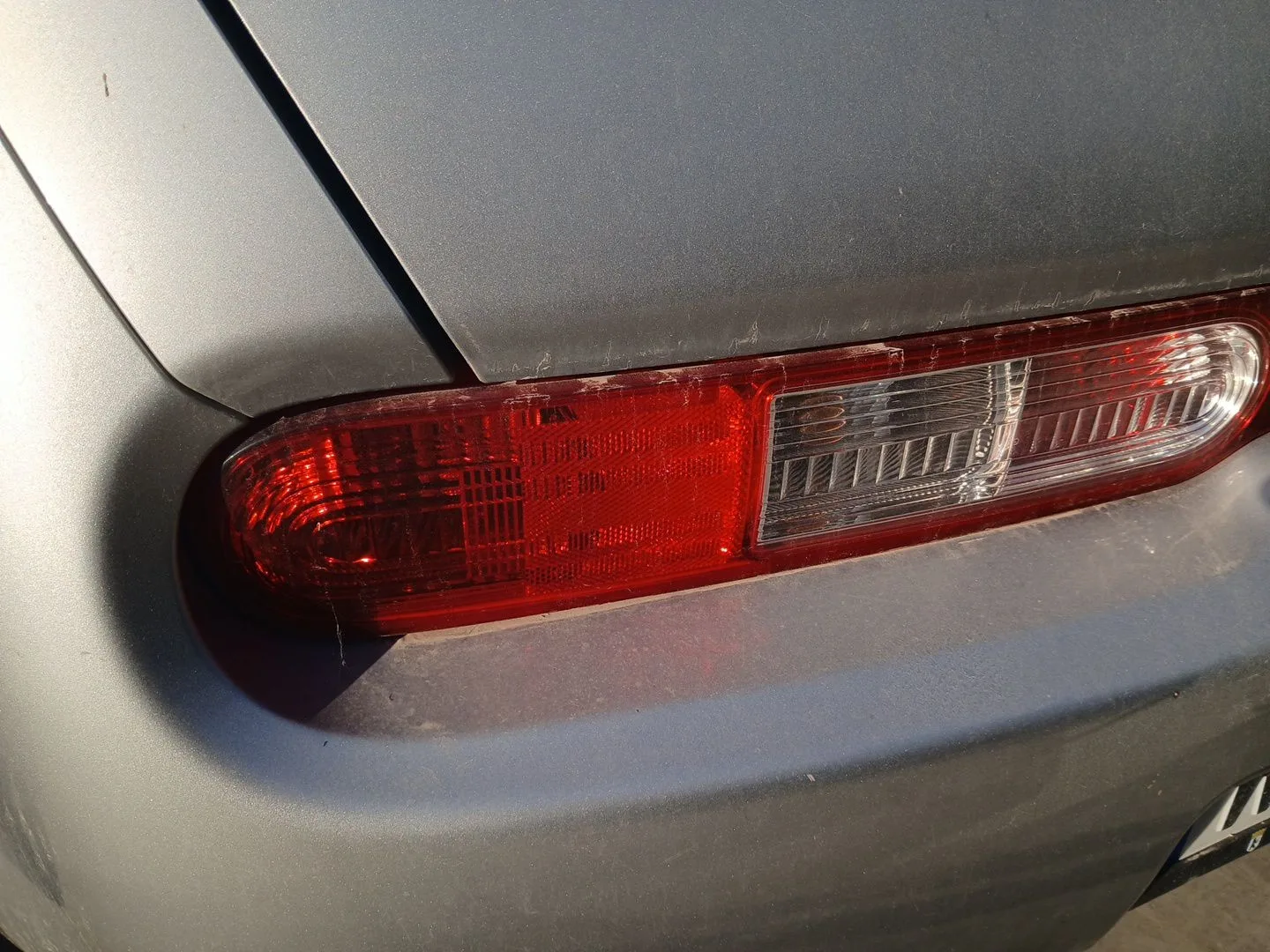 Piloto Trasero Izquierdo para Nissan Cube (Z12)