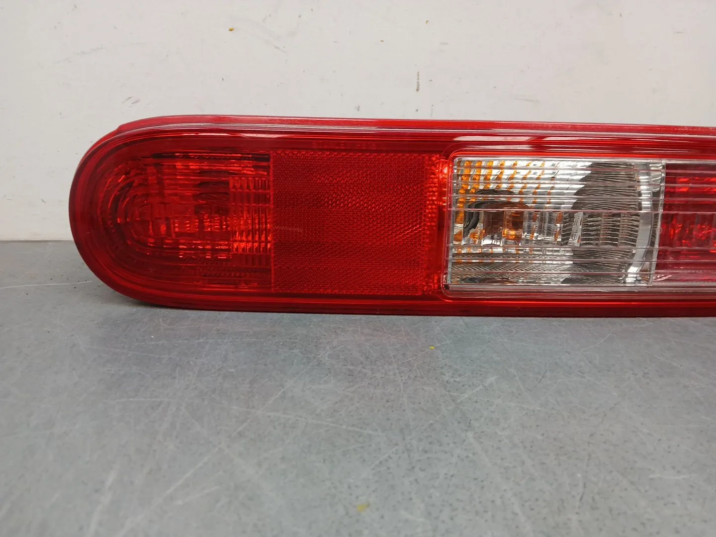 Piloto Trasero Izquierdo para Nissan Cube (Z12)