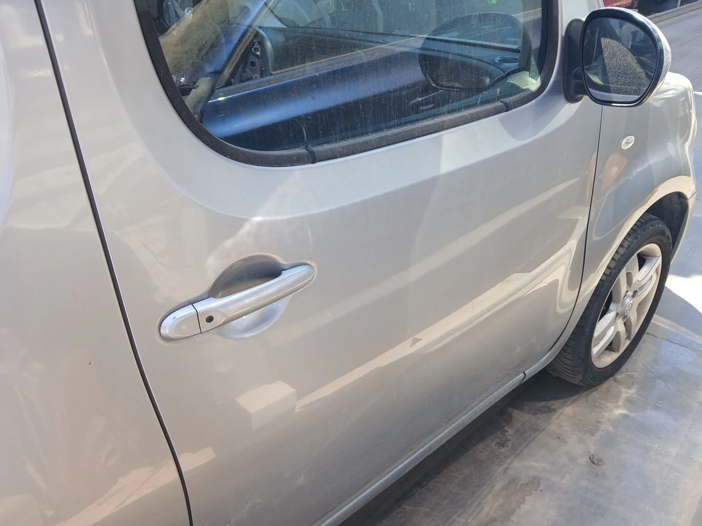 Puerta Delantera Derecha para Nissan Cube (Z12)