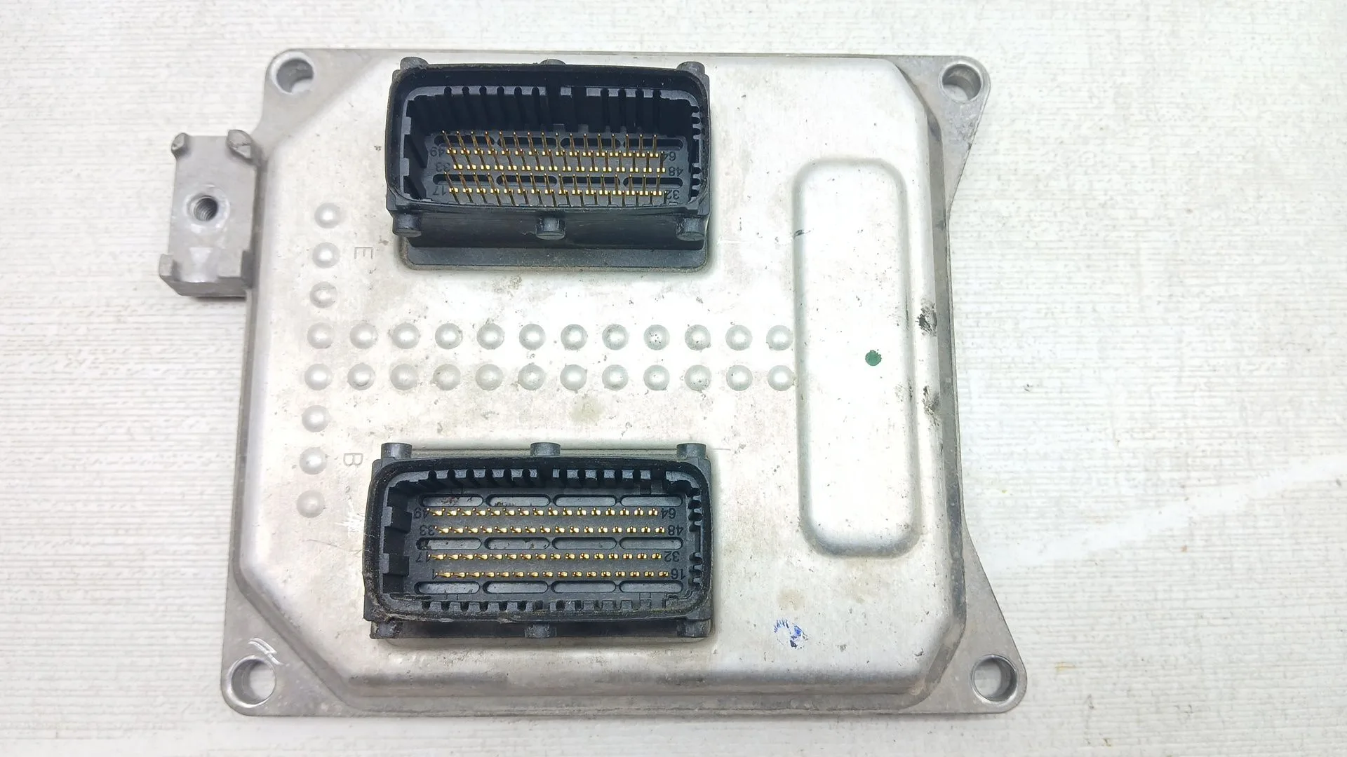 Centralita Motor Uce para Opel Astra Twin Top