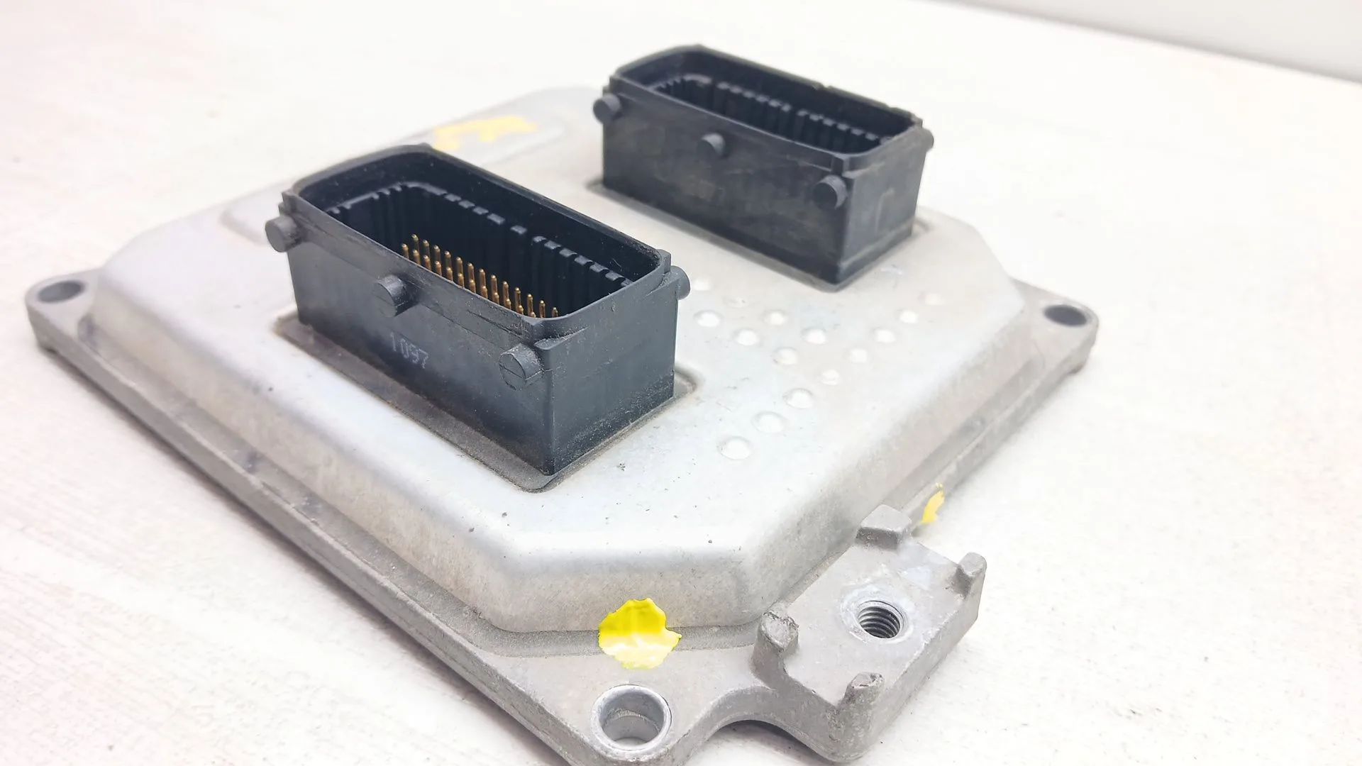 Centralita Motor Uce para Opel Astra Twin Top