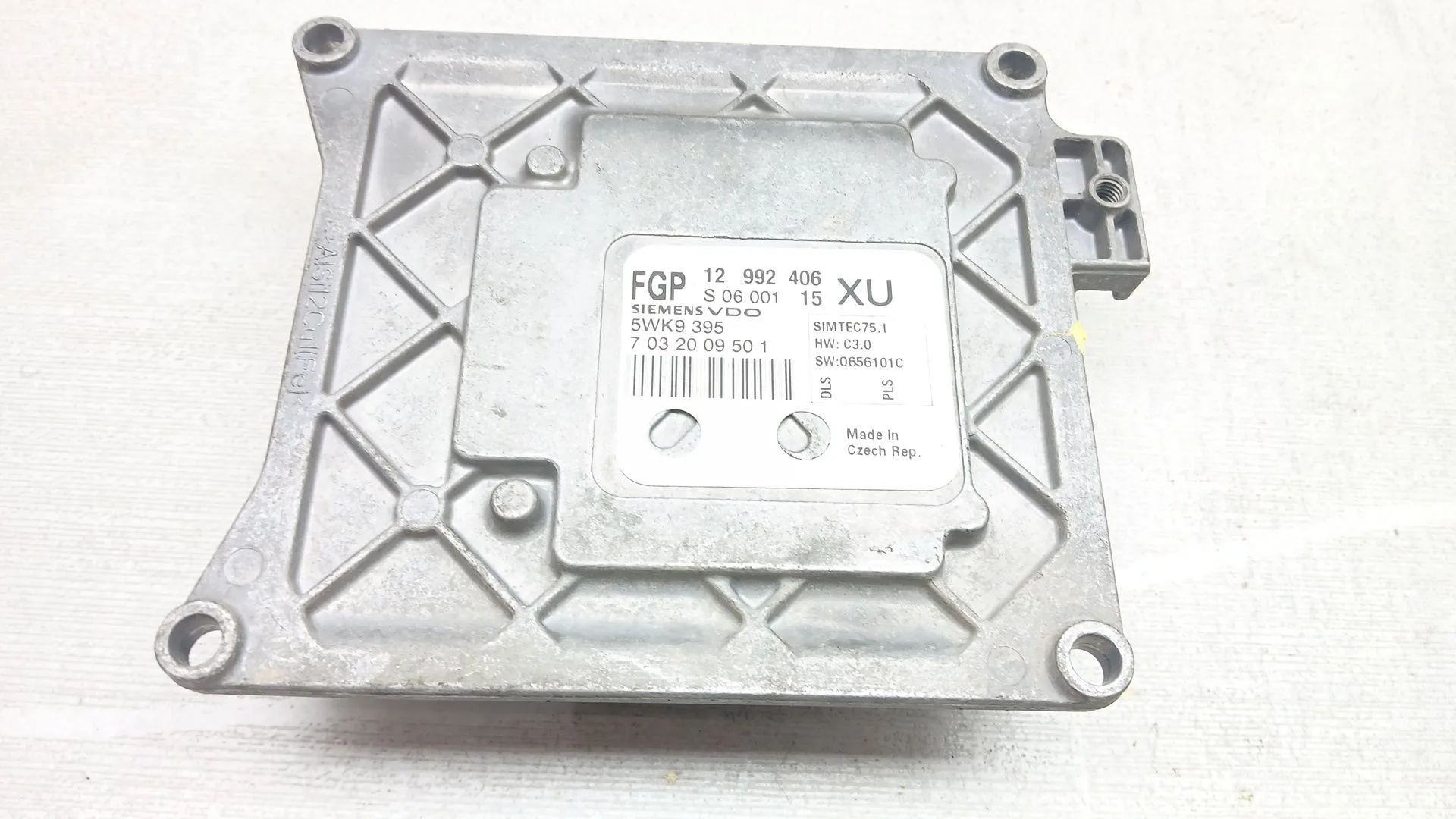 Centralita Motor Uce para Opel Astra Twin Top