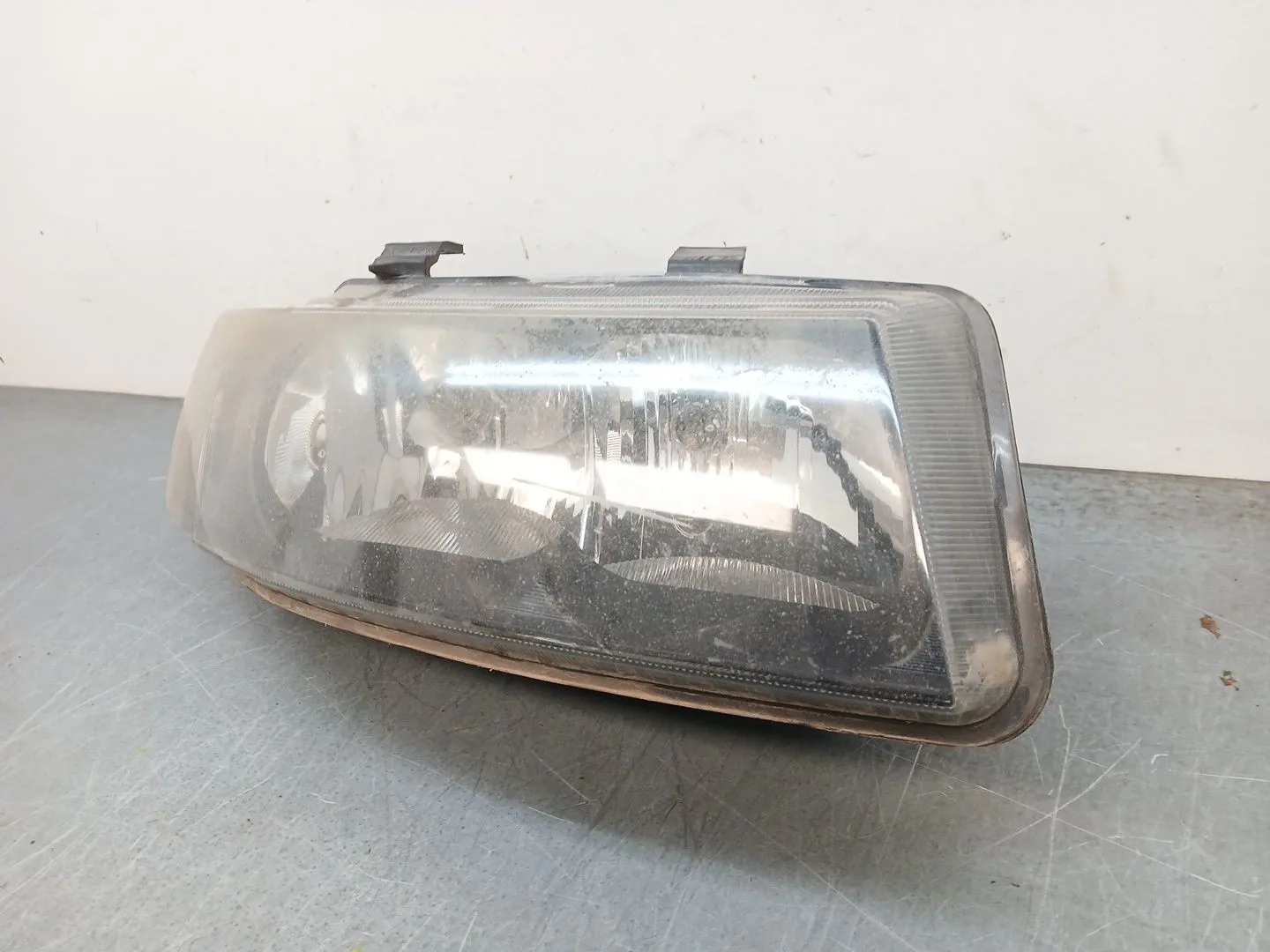 Faro Derecho para Seat Leon (1M1)