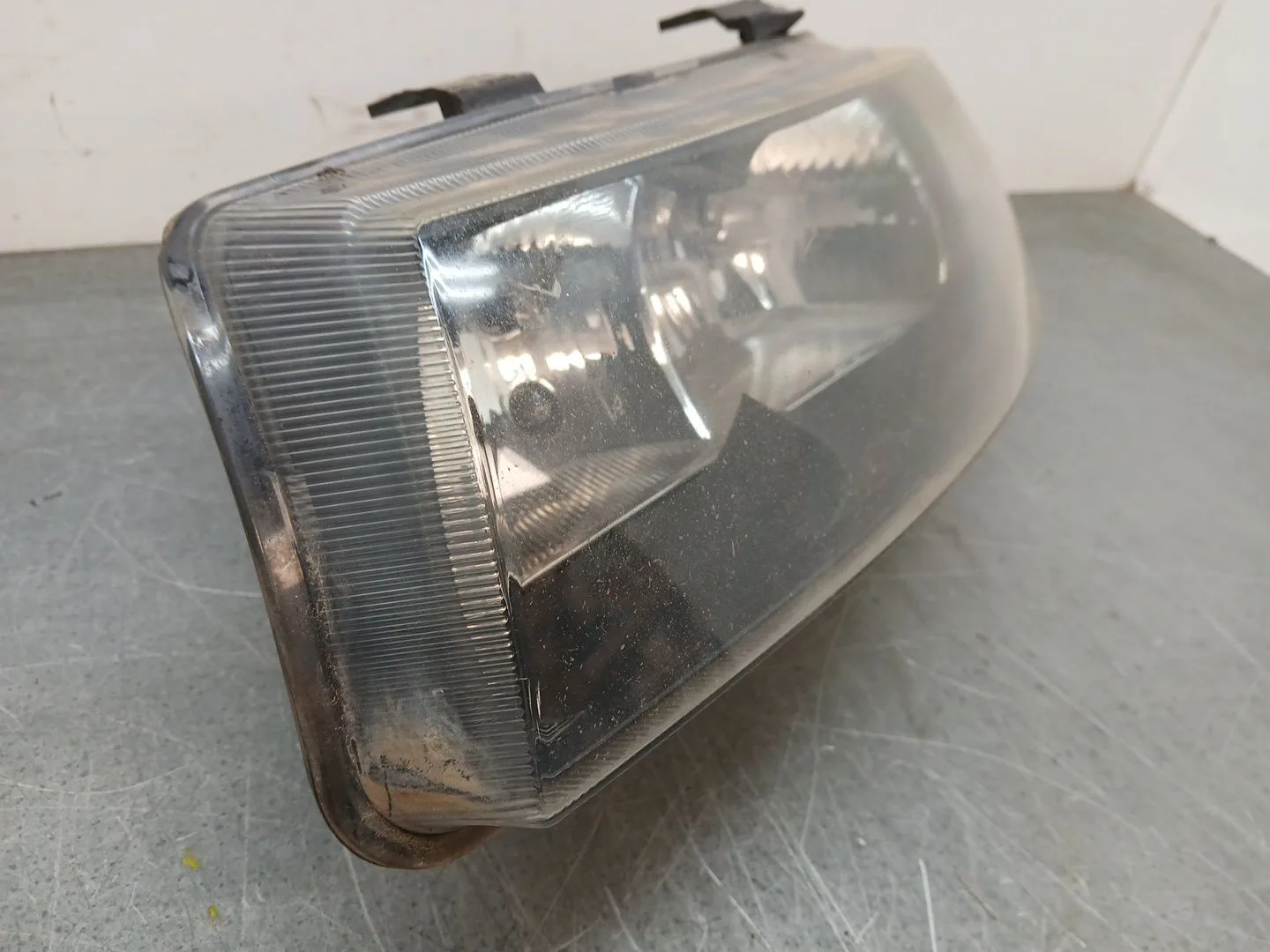 Faro Izquierdo para Seat Leon (1M1)