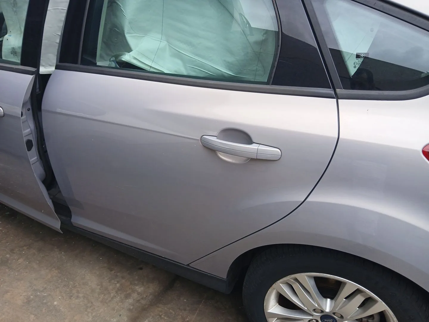 Puerta Trasera Izquierda para Ford Focus Iii