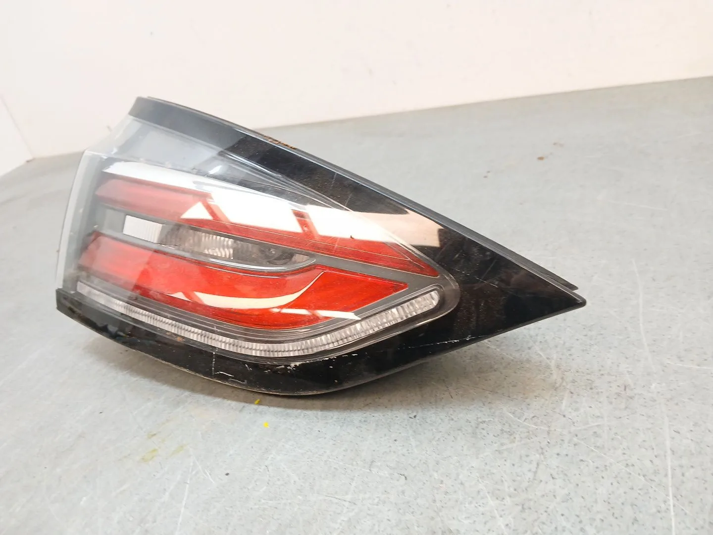 Piloto Trasero Izquierdo Interior para Renault Espace V (Jr_)