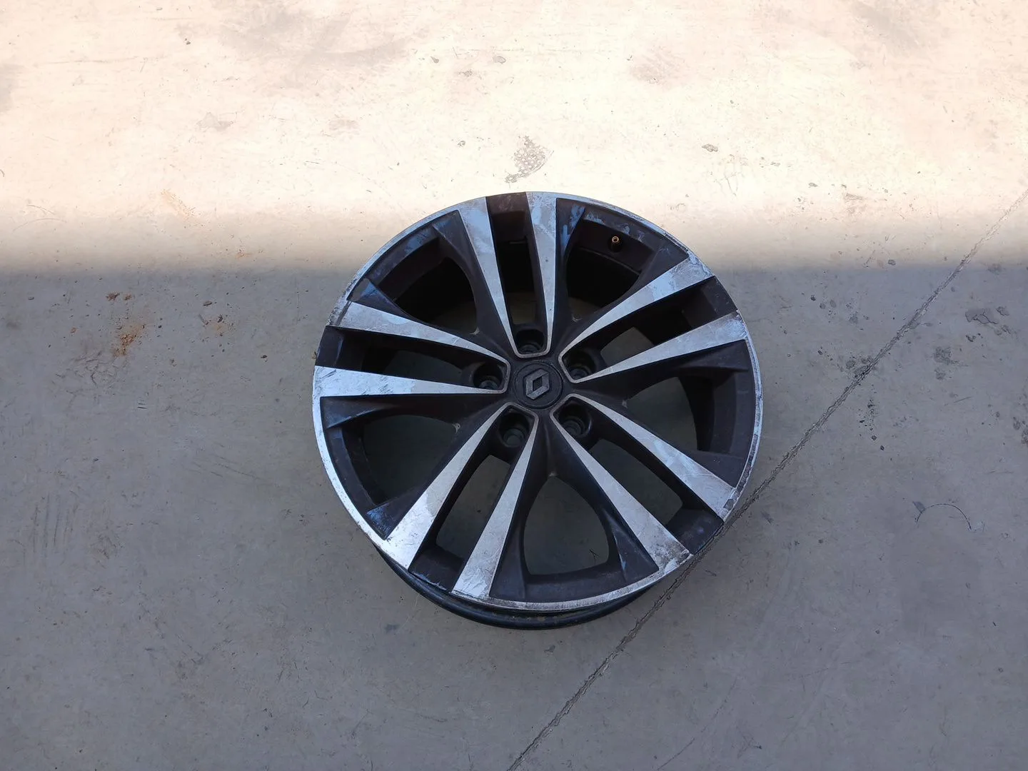 Llanta Trasera Izquierda para Renault Espace V (Jr_)