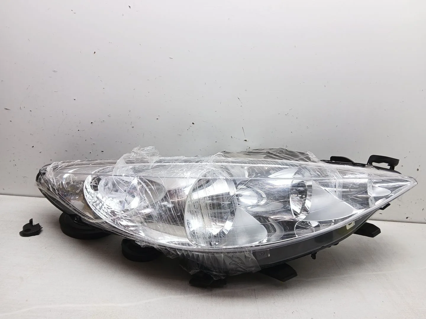 Faro Derecho para Peugeot 207/207+ (Wa_, Wc_)