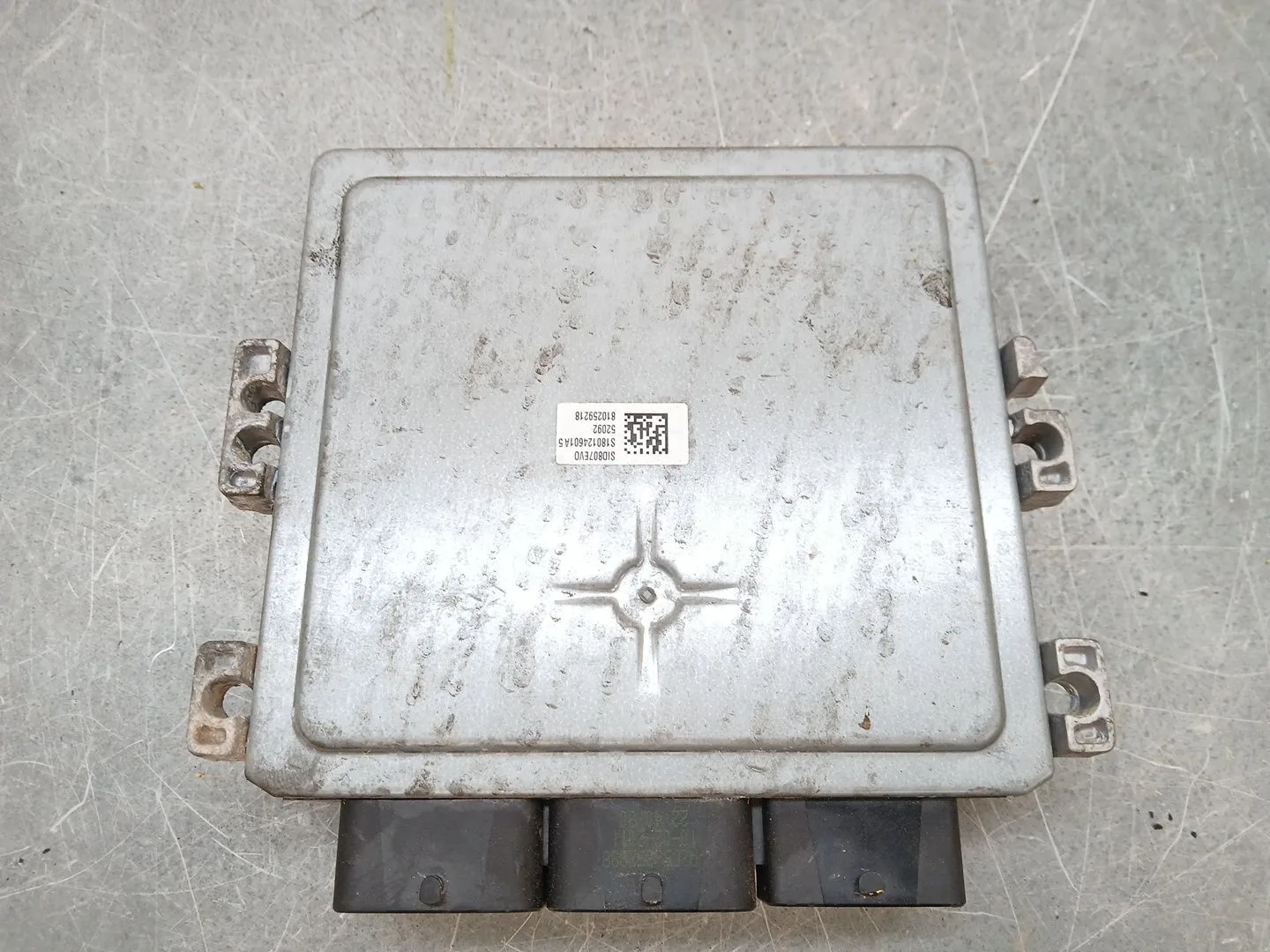 Centralita Motor Uce para Ford Focus Iii