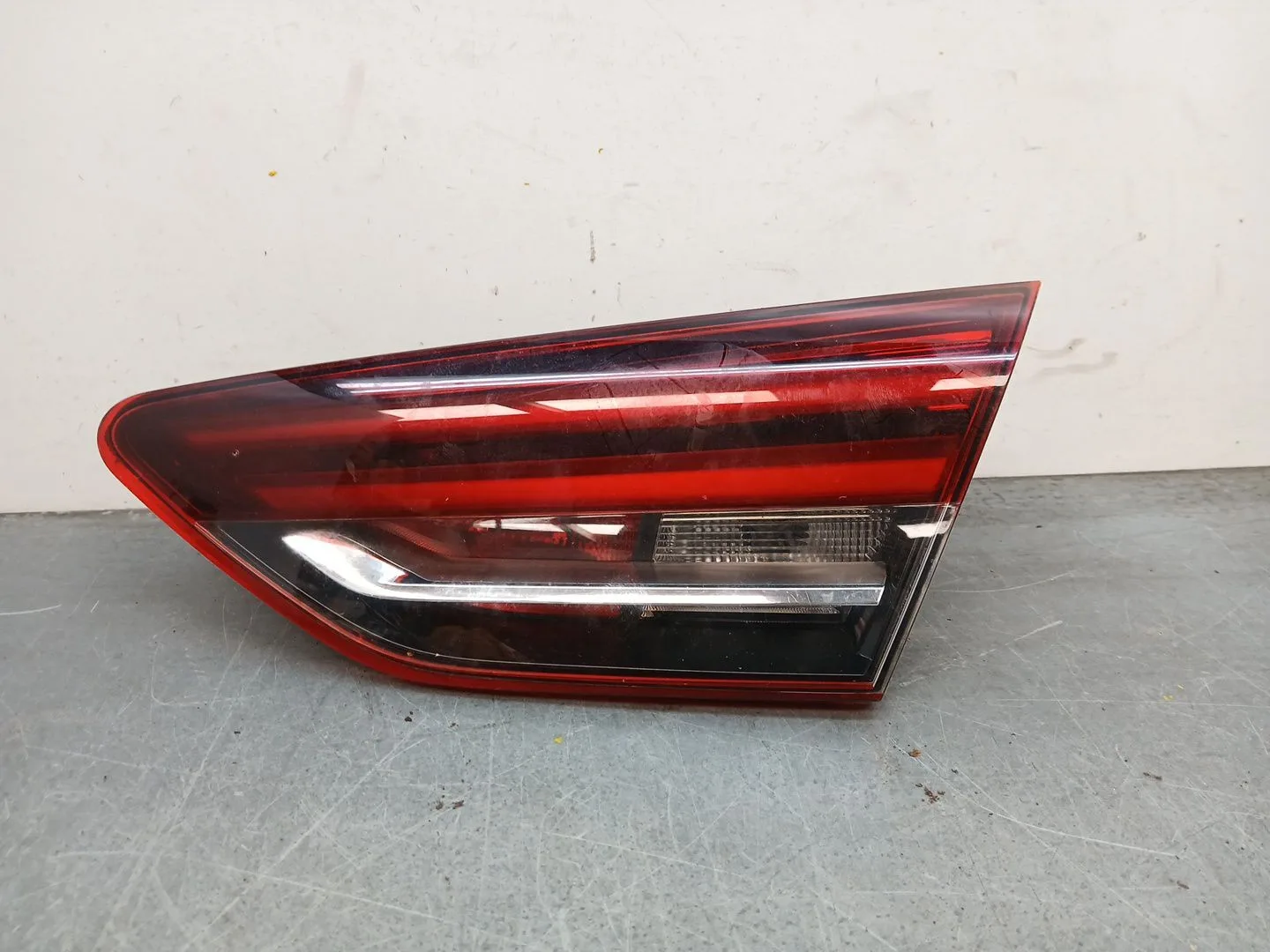 Piloto Trasero Derecho Interior para Opel Insignia B Grand Sport (Z18)