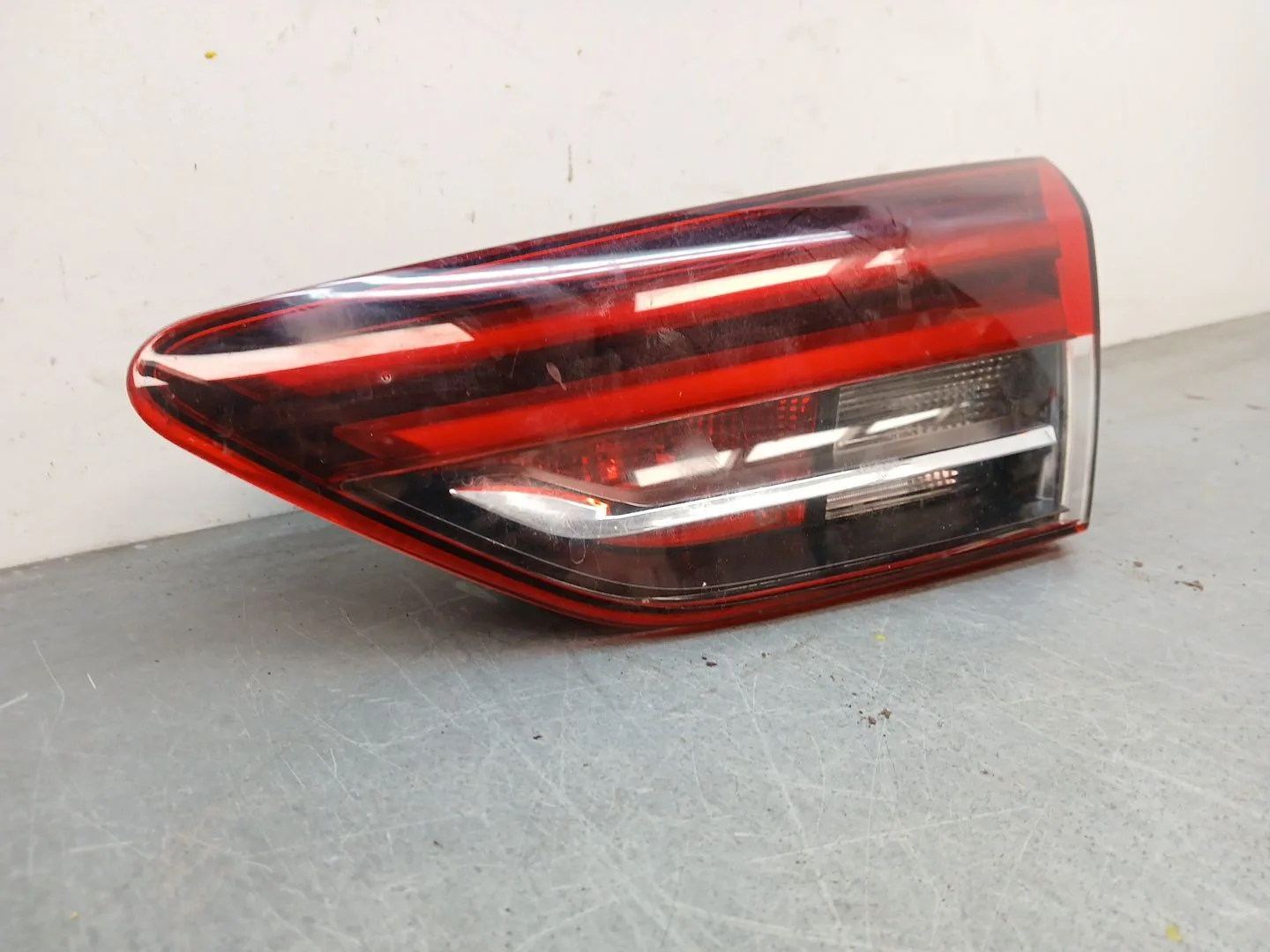 Piloto Trasero Derecho Interior para Opel Insignia B Grand Sport (Z18)