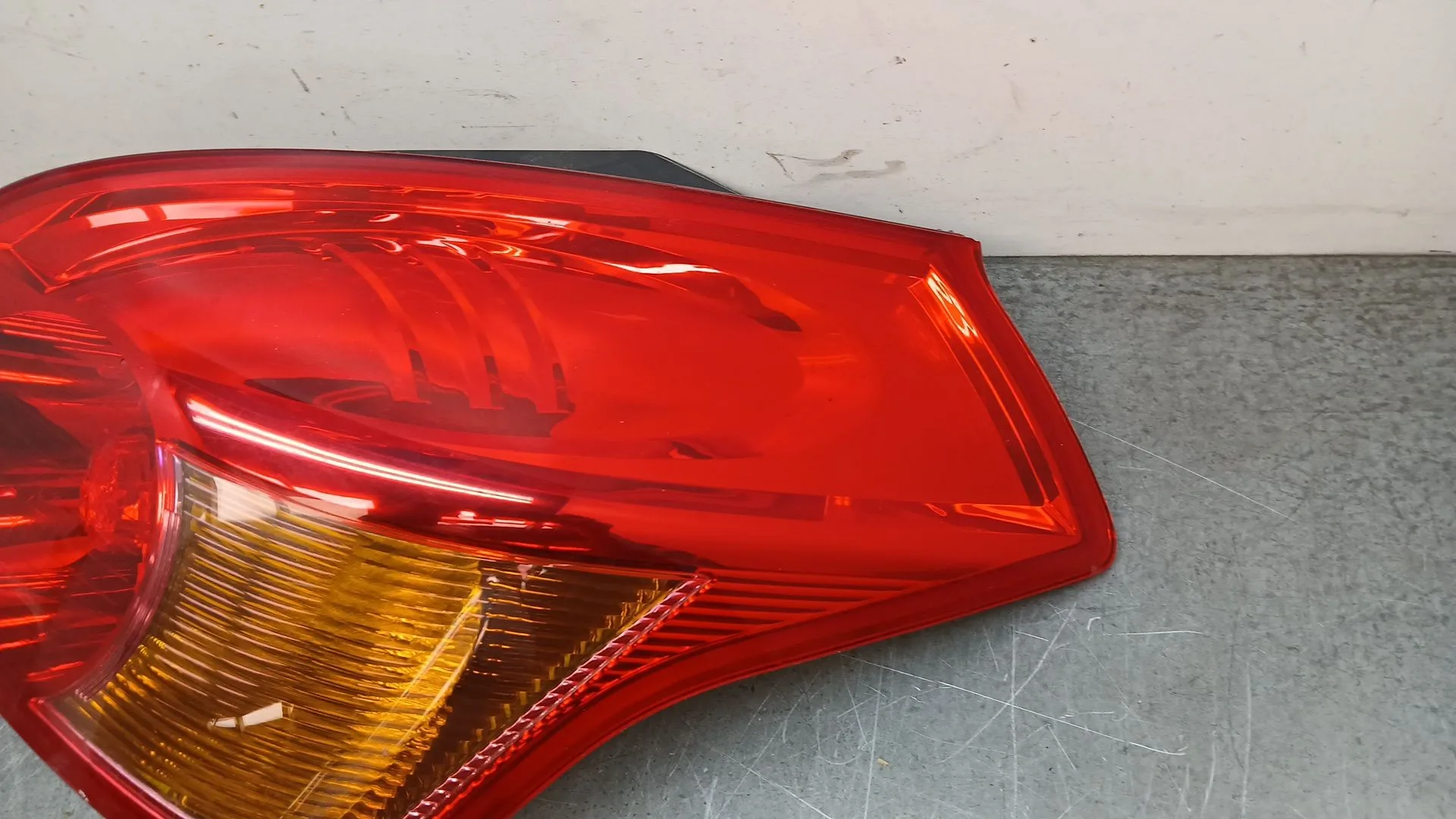 Piloto Trasero Izquierdo para Kia Cee'd Hatchback (Ed)