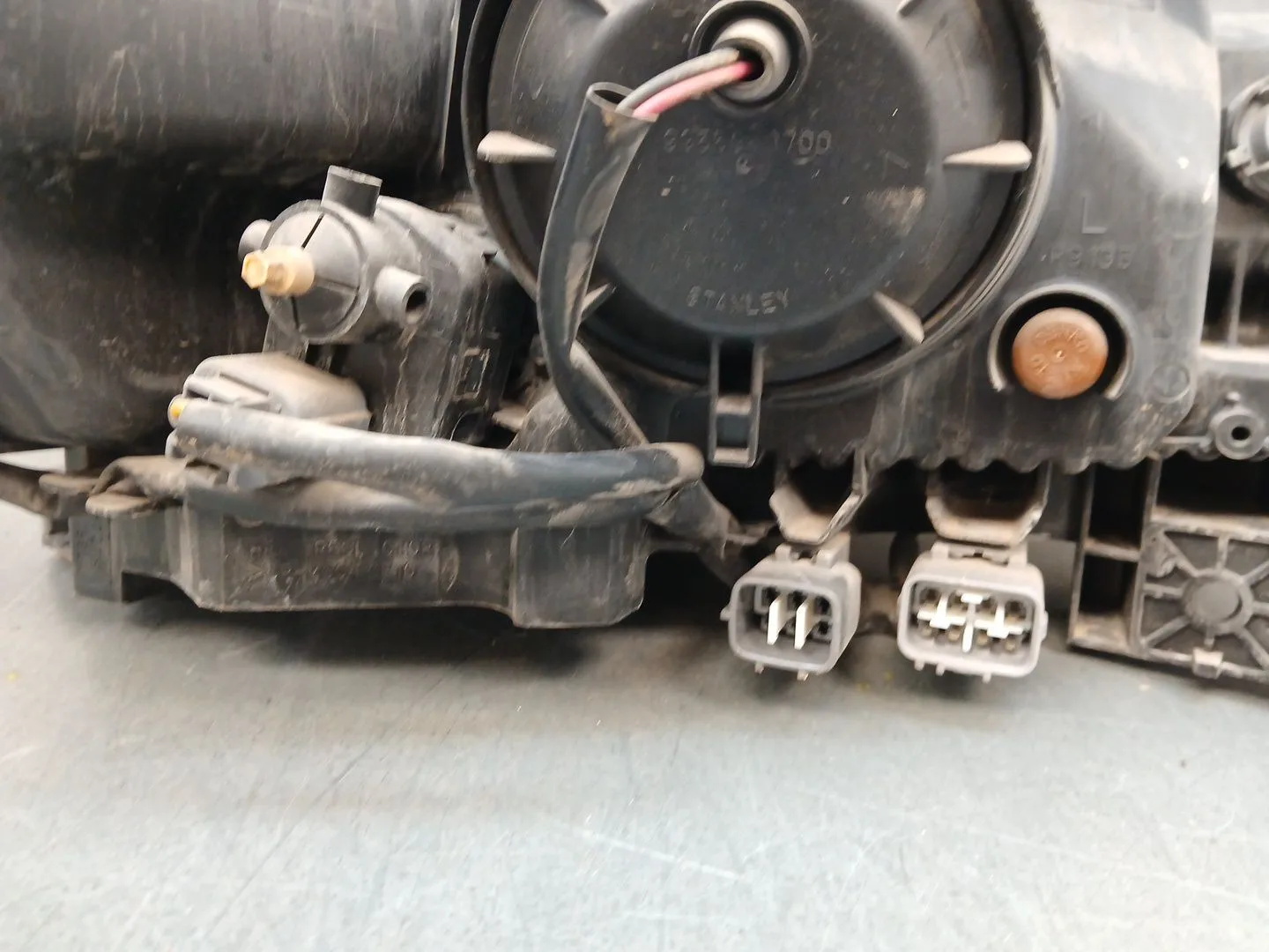 Faro Izquierdo para Mitsubishi Asx (Ga_W_)