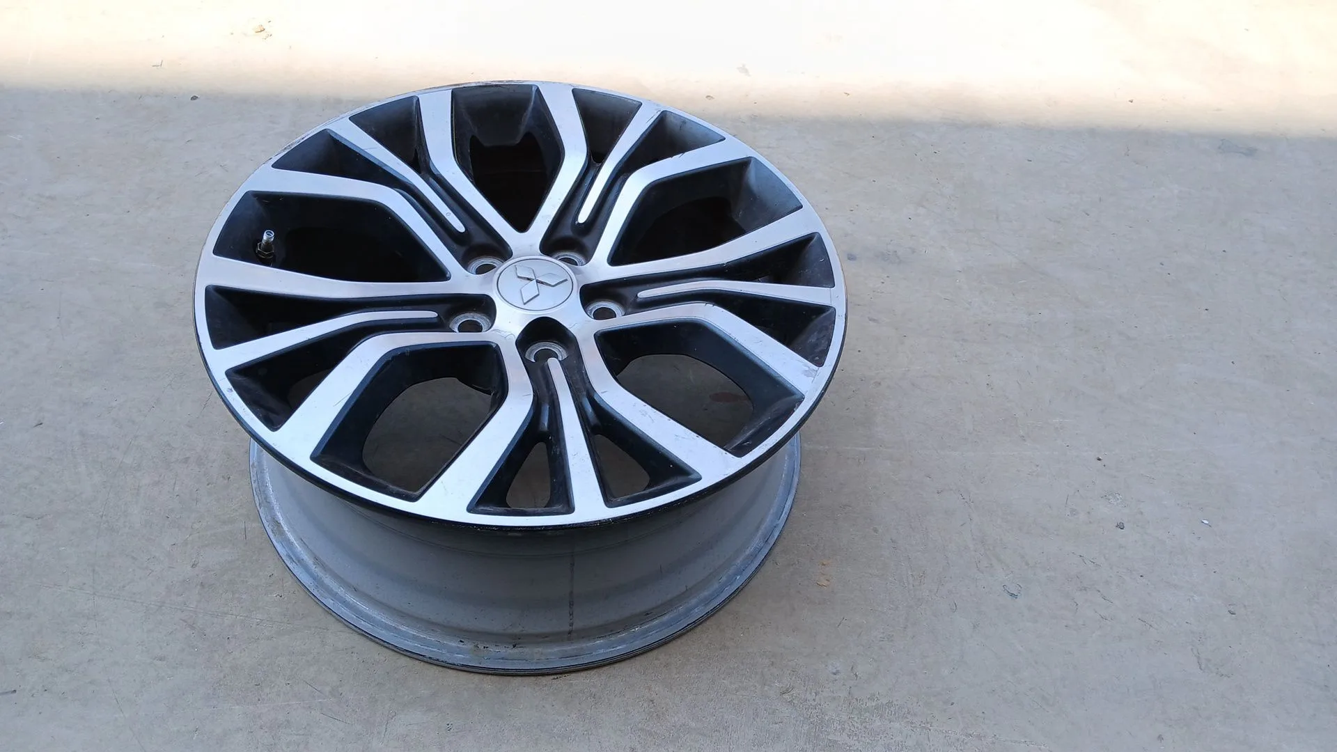 Llanta Delantera Izquierda para Mitsubishi Asx (Ga_W_)