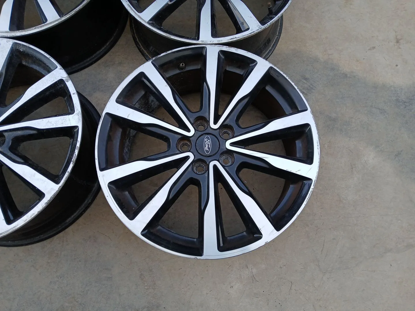 Juego Llantas para Ford Kuga Ii (Dm2)
