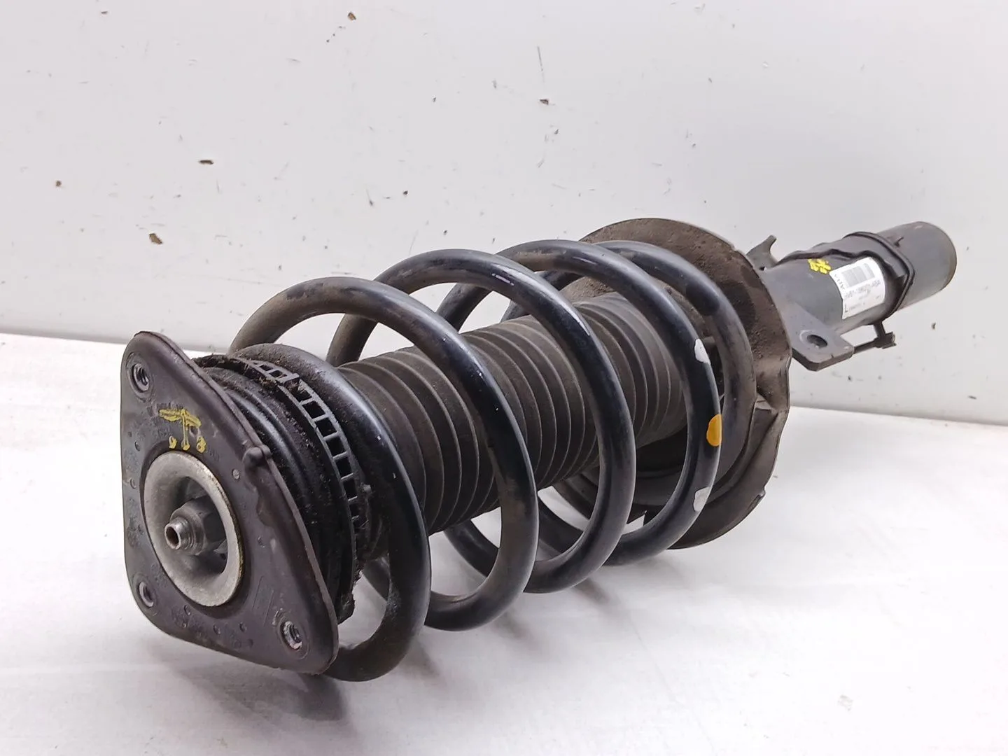 Amortiguador Delantero Izquierdo para Ford Kuga Ii (Dm2)