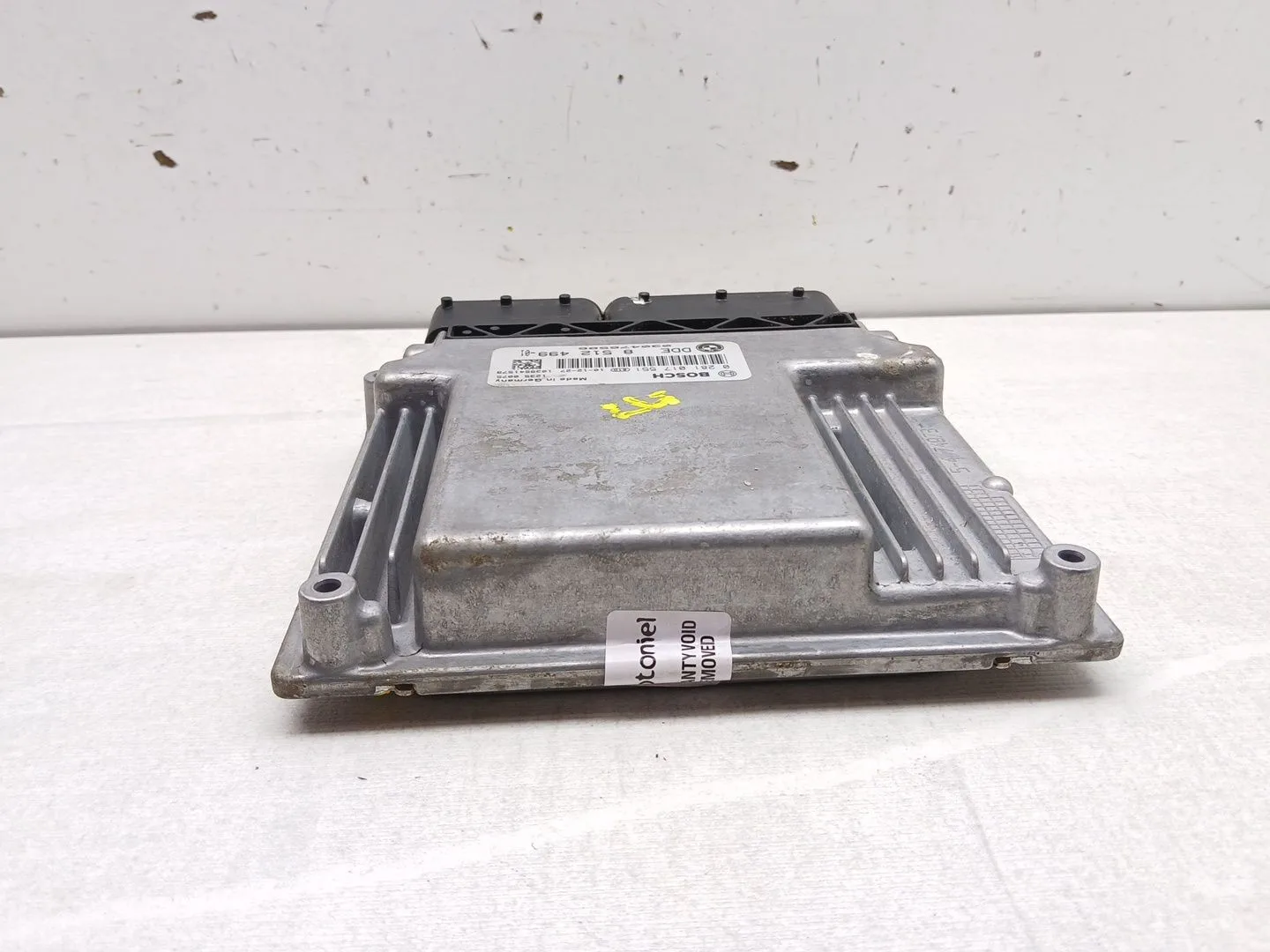 Centralita Motor Uce para Bmw X1 (E84)