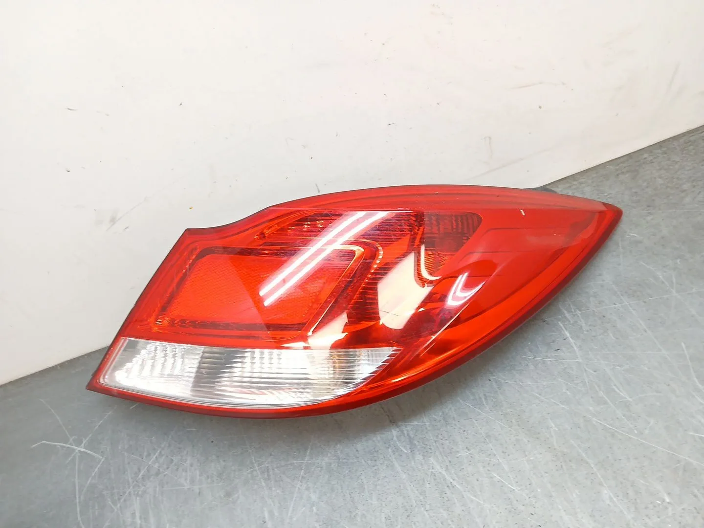 Piloto Trasero Derecho para Opel Insignia A (G09)