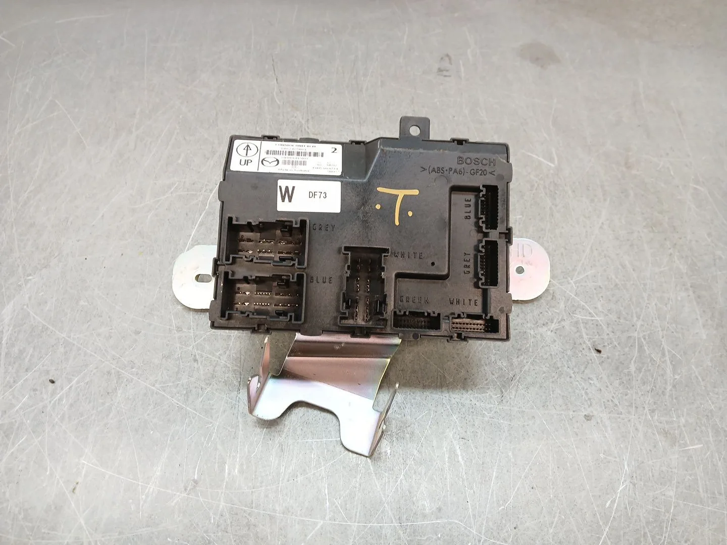 Centralita Motor Uce para Mazda 2 Lim. (De)