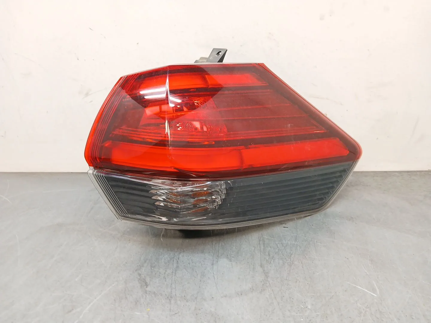Piloto Trasero Derecho para Nissan X-Trail Iii (T32_, T32R, T32Rr)