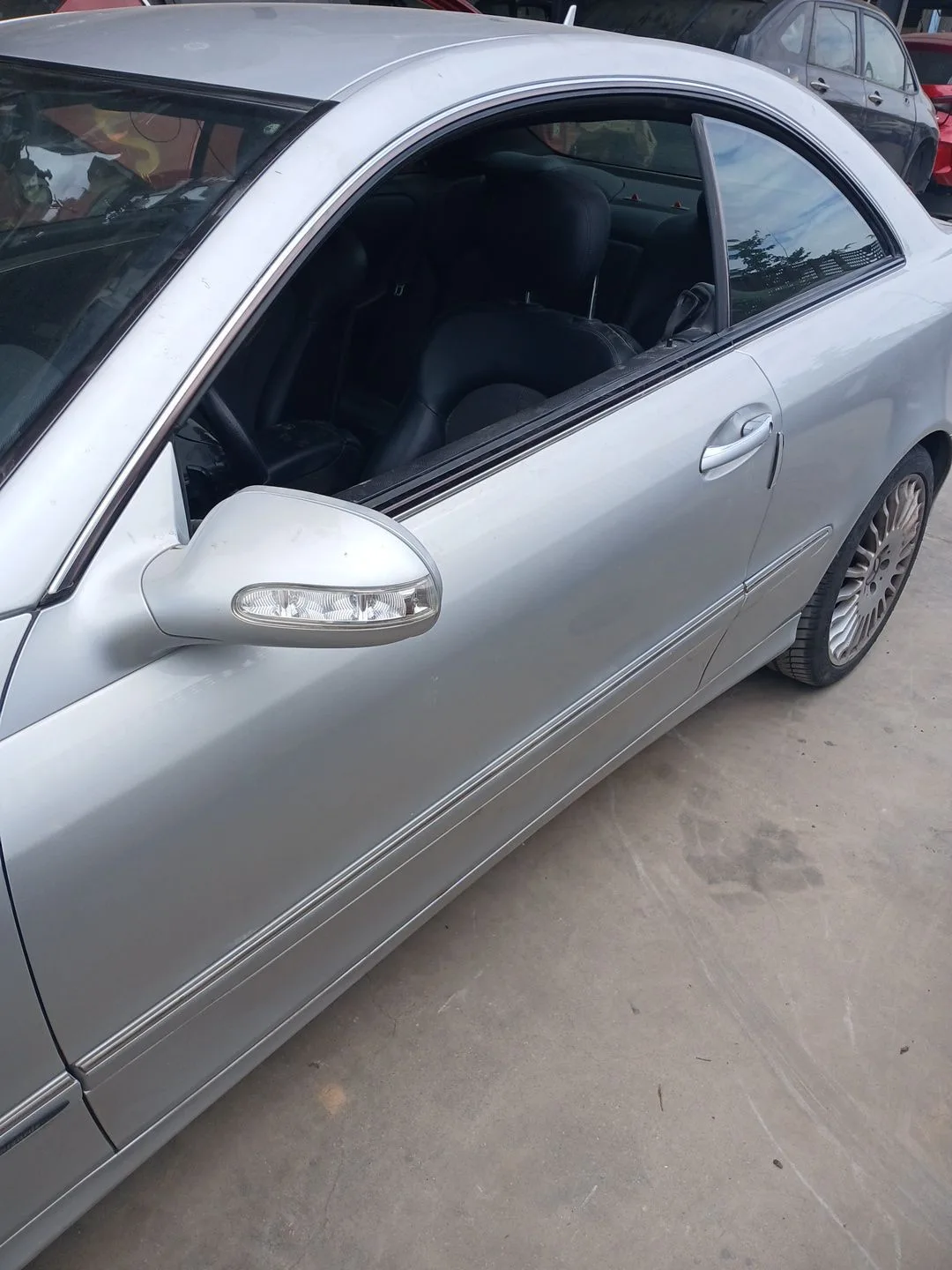 Puerta Delantera Izquierda para Mercedes-Benz Clk (C209)