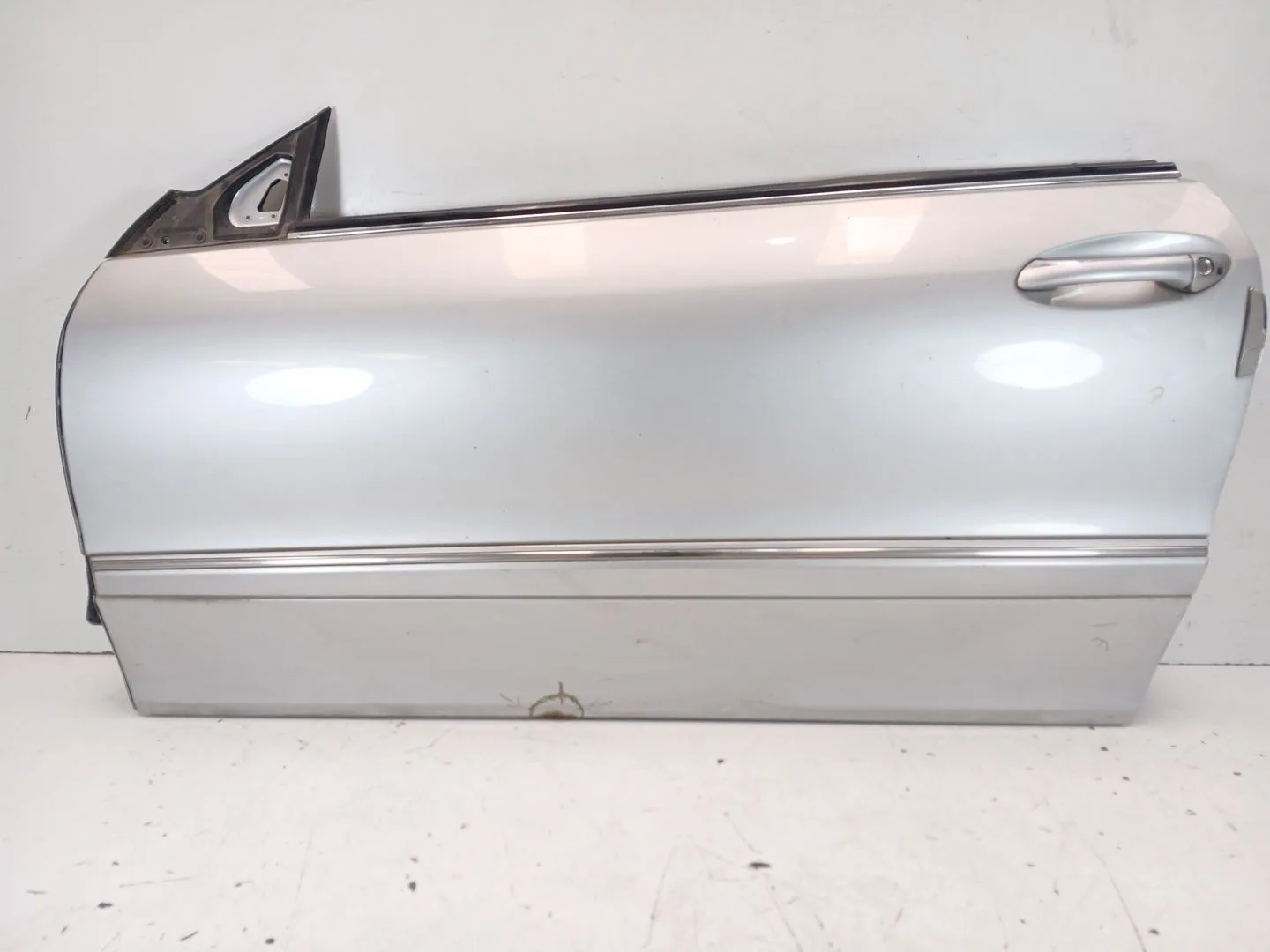 Puerta Delantera Izquierda para Mercedes-Benz Clk (C209)