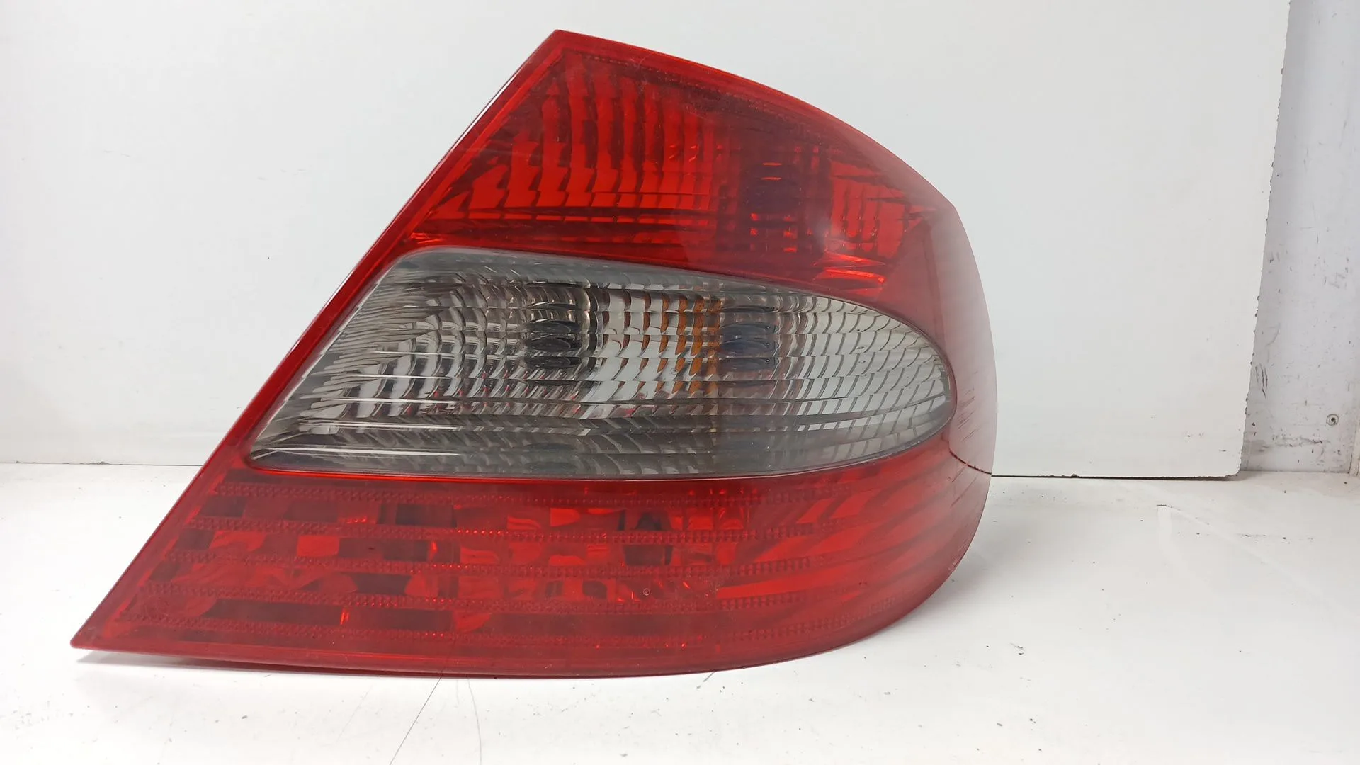 Piloto Trasero Derecho para Mercedes-Benz Clk (C209)