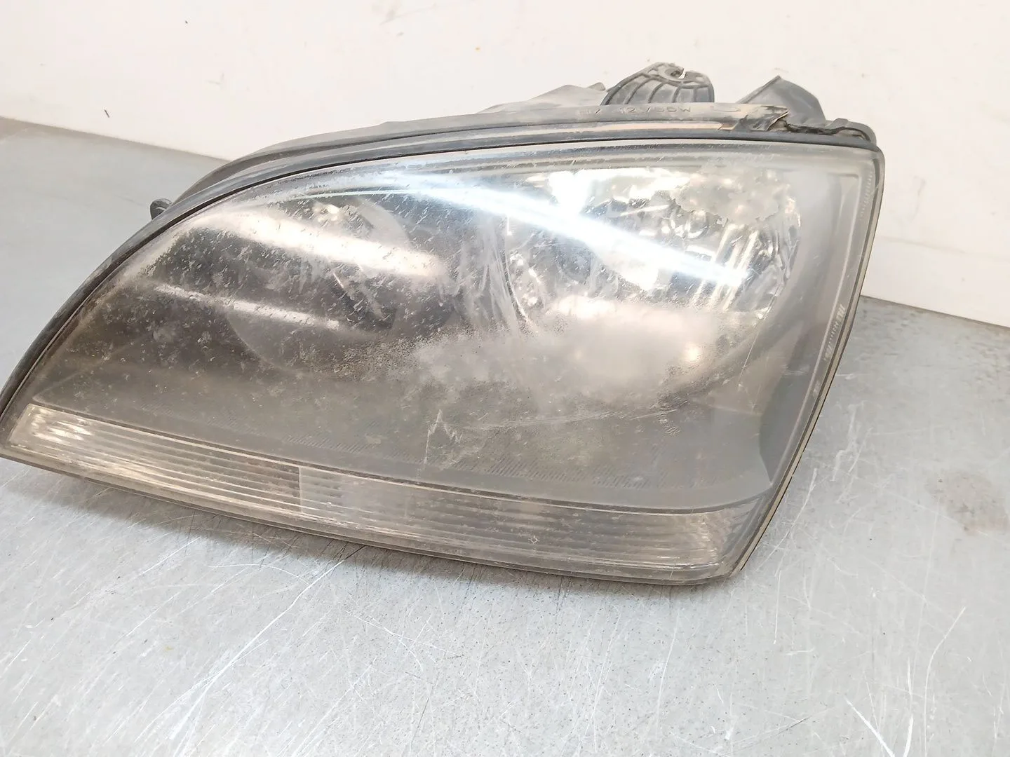 Faro Izquierdo para Kia Sorento I (Jc)