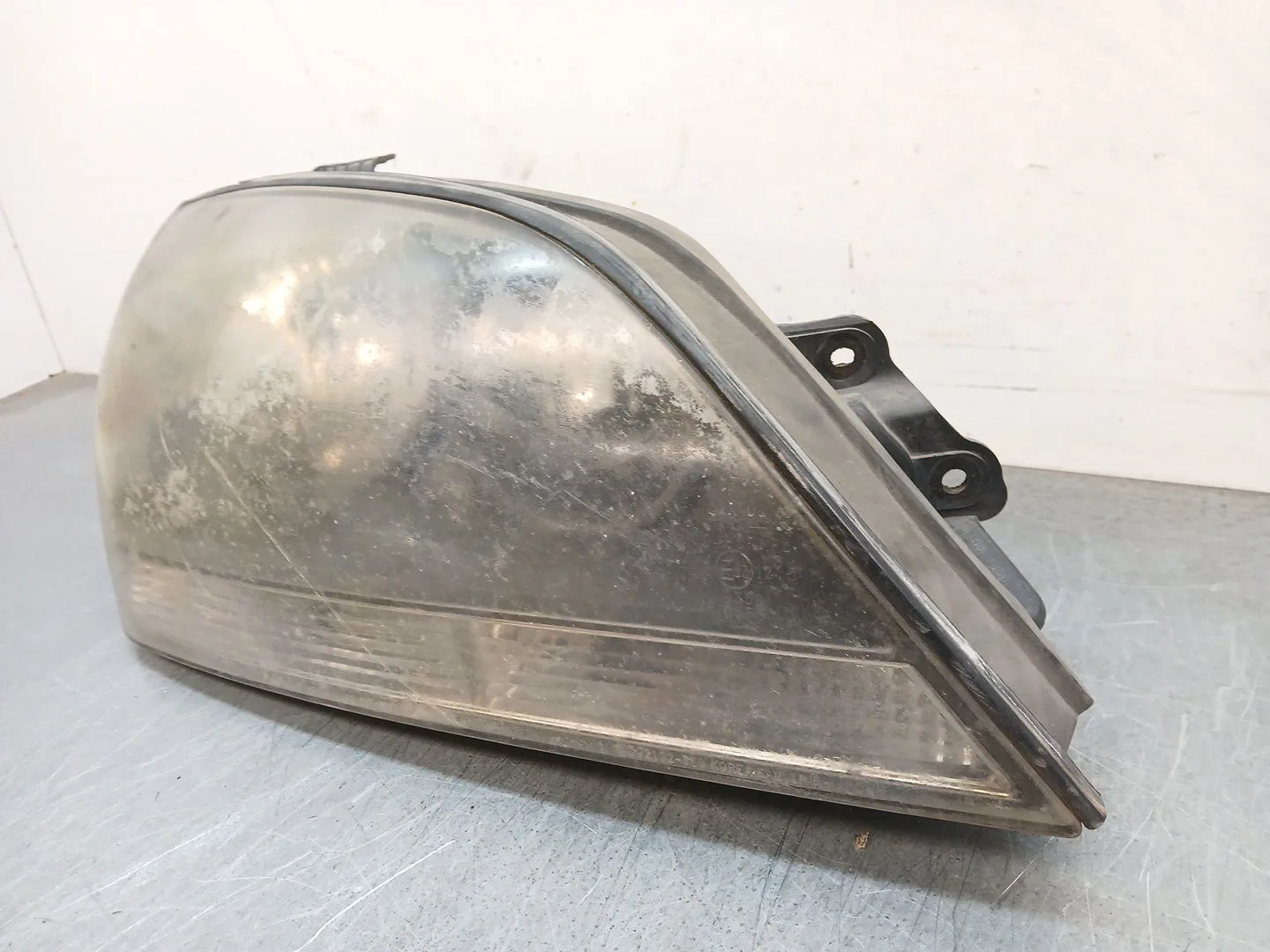 Faro Derecho para Kia Sorento I (Jc)