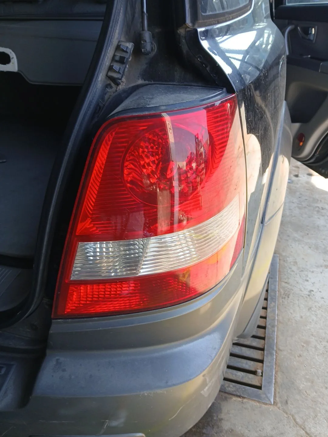 Piloto Trasero Izquierdo para Kia Sorento I (Jc)