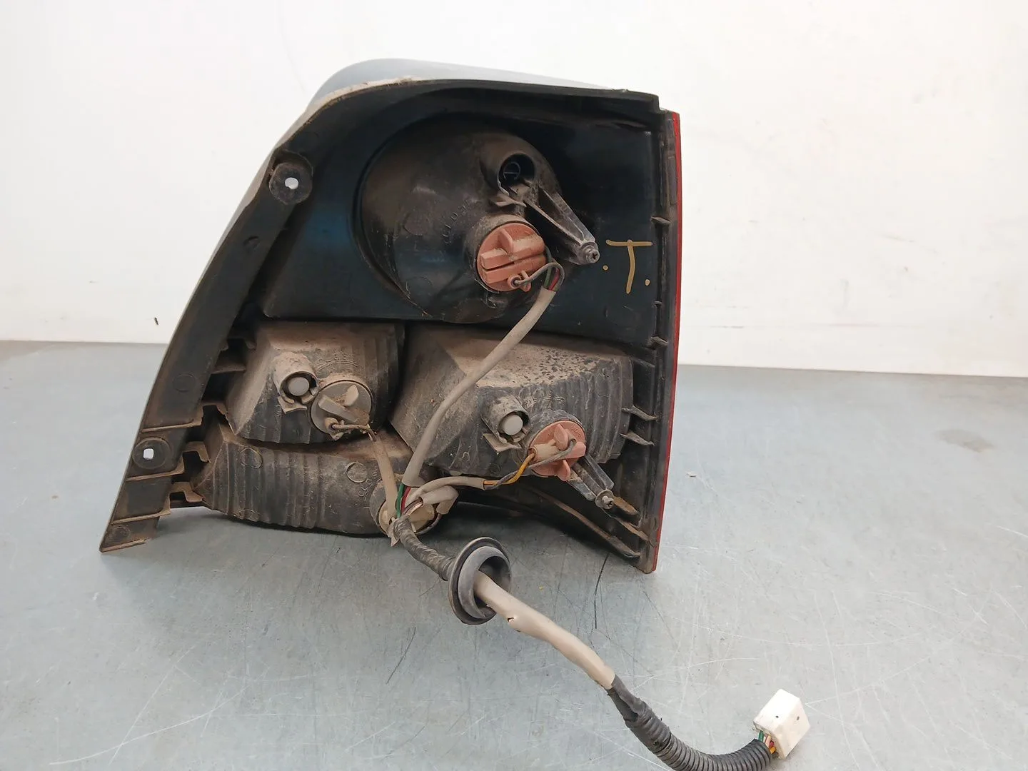 Piloto Trasero Izquierdo para Kia Sorento I (Jc)