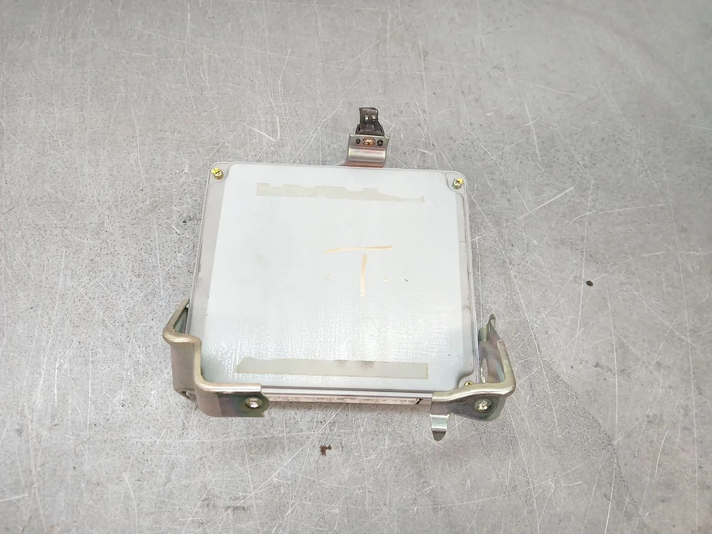 Centralita Motor Uce para Toyota Corolla (_E12_)