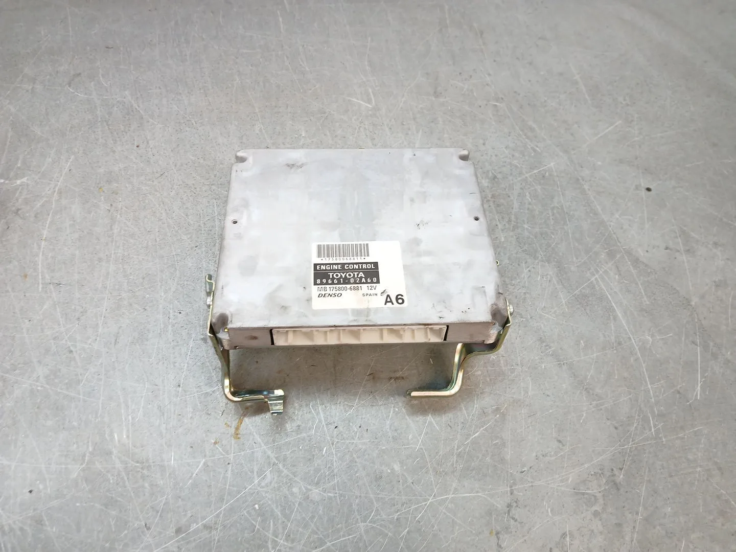 Centralita Motor Uce para Toyota Corolla (_E12_)