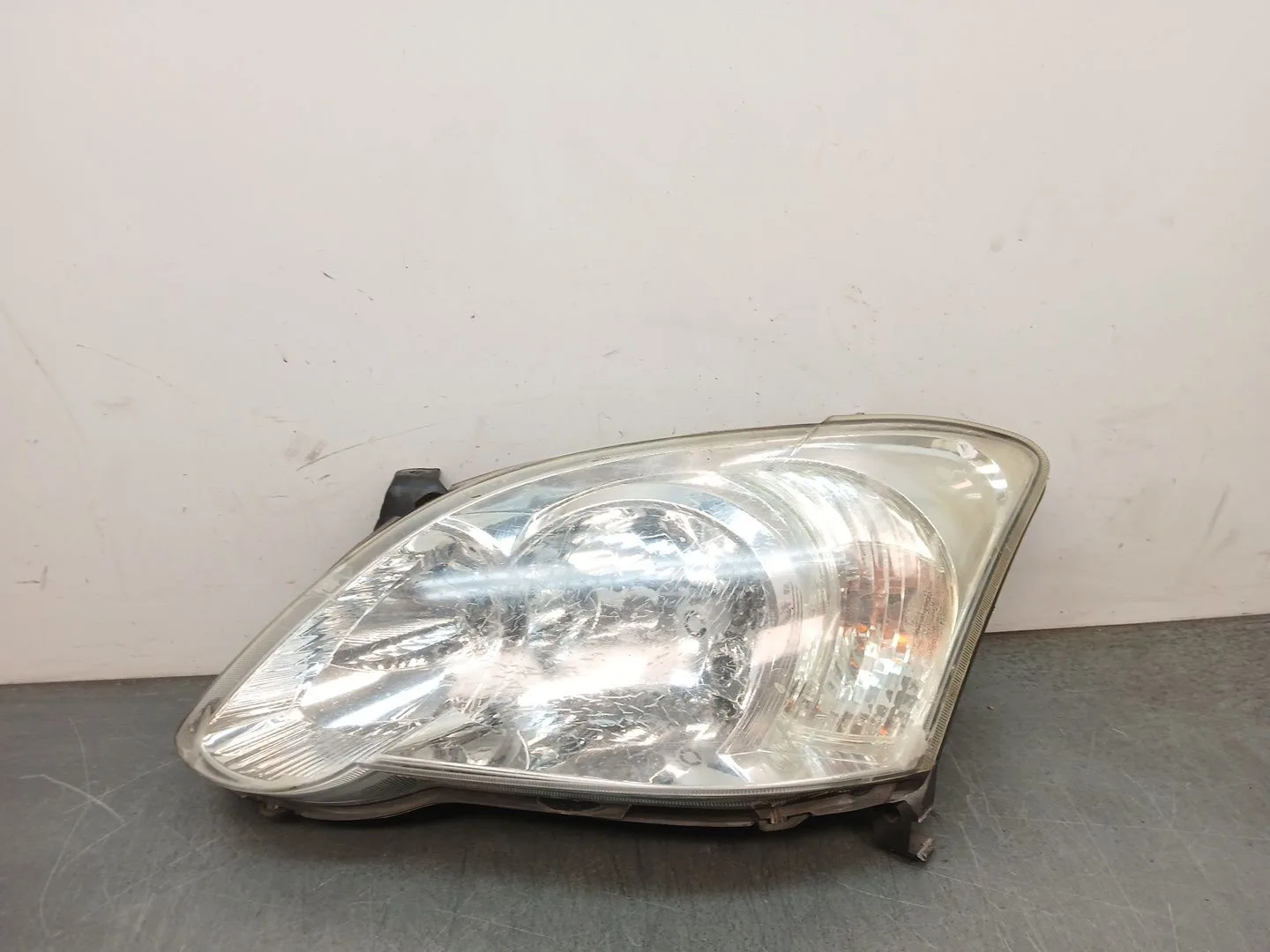 Faro Izquierdo para Toyota Corolla (_E12_)