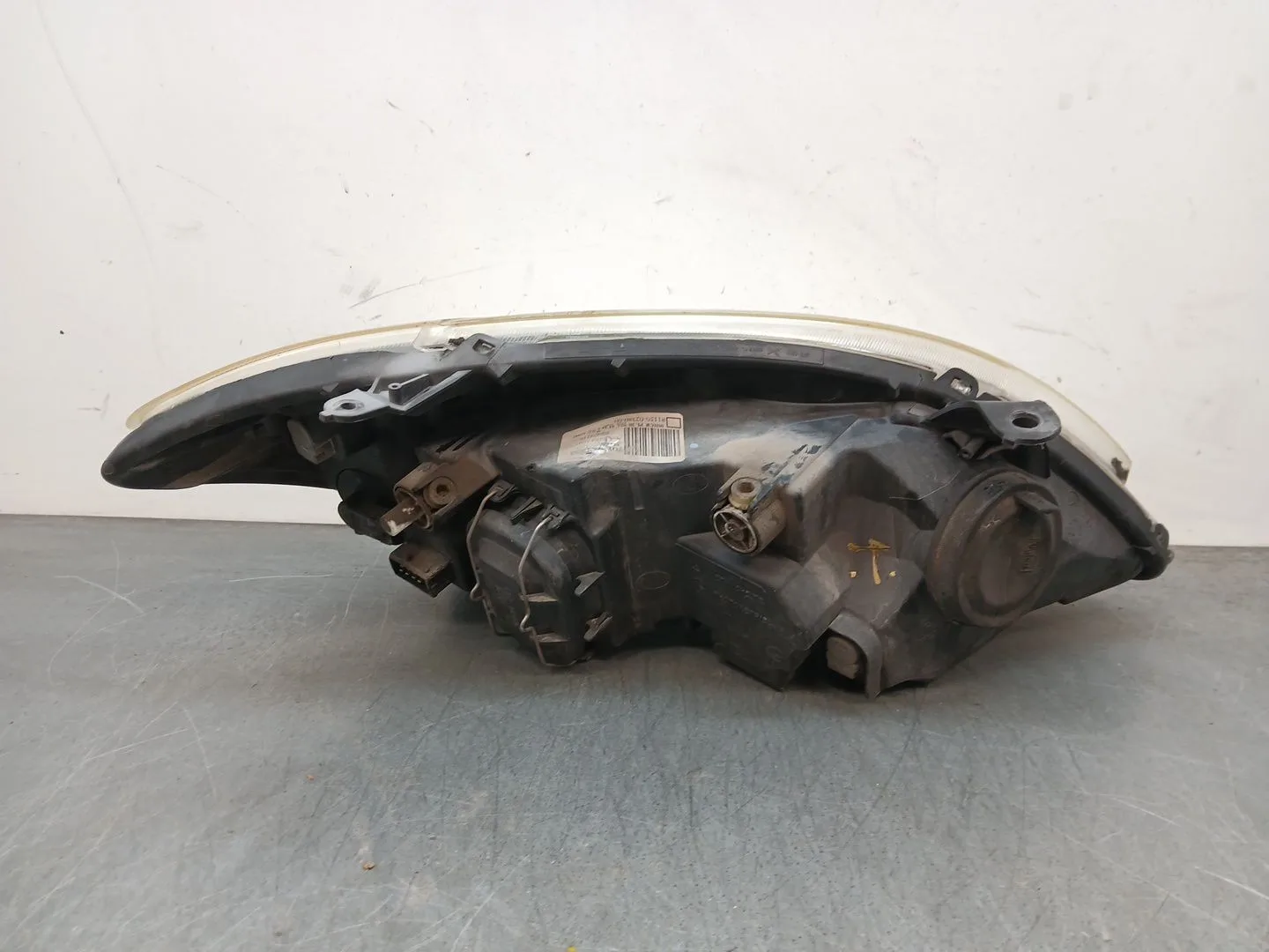 Faro Izquierdo para Toyota Corolla (_E12_)