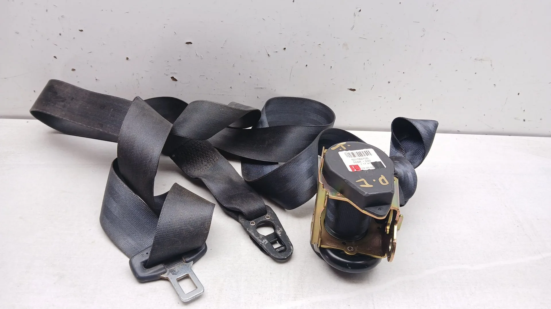 Pretensor Airbag Izquierdo para Audi A8 (4E2)
