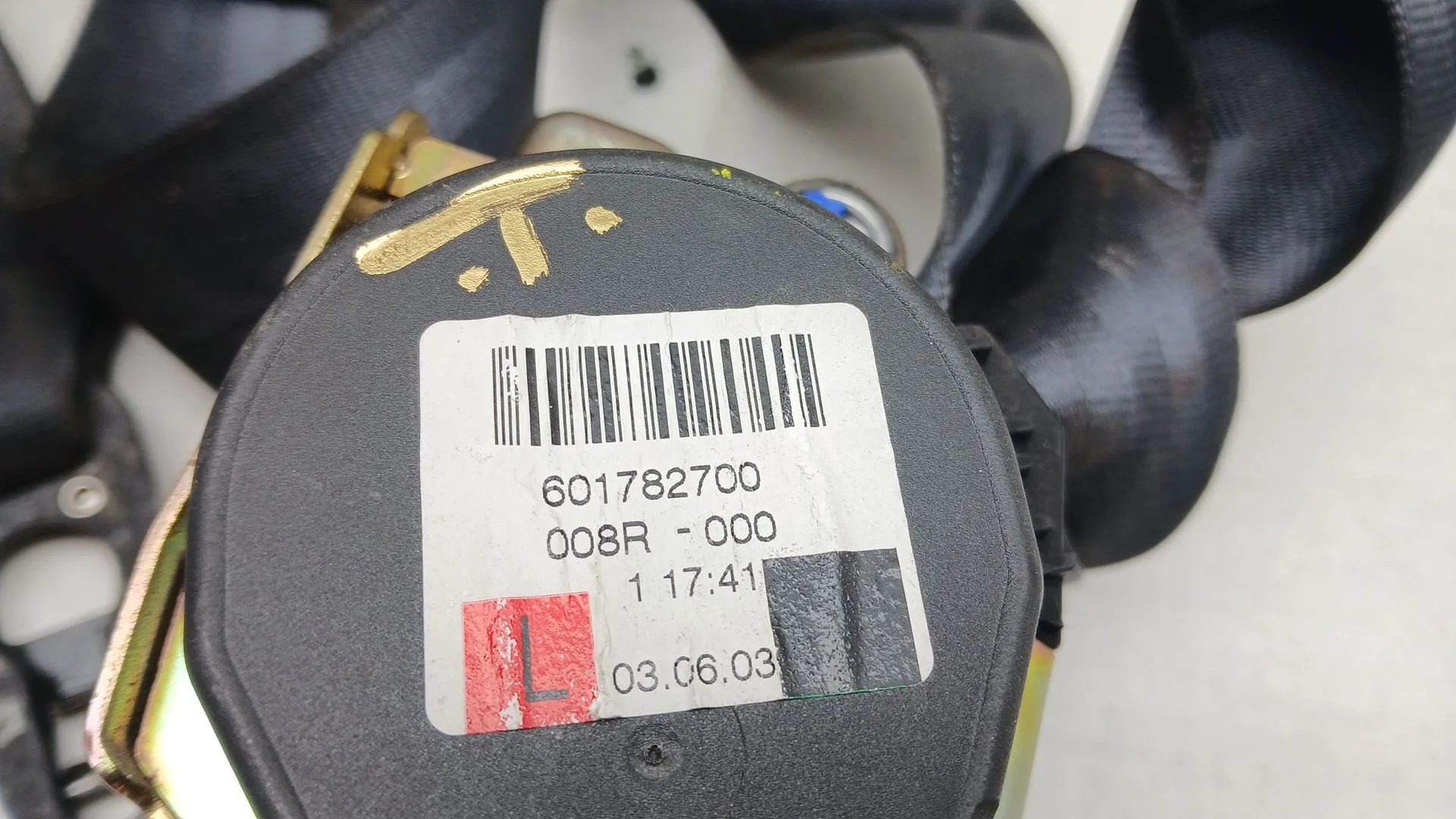 Pretensor Airbag Izquierdo para Audi A8 (4E2)