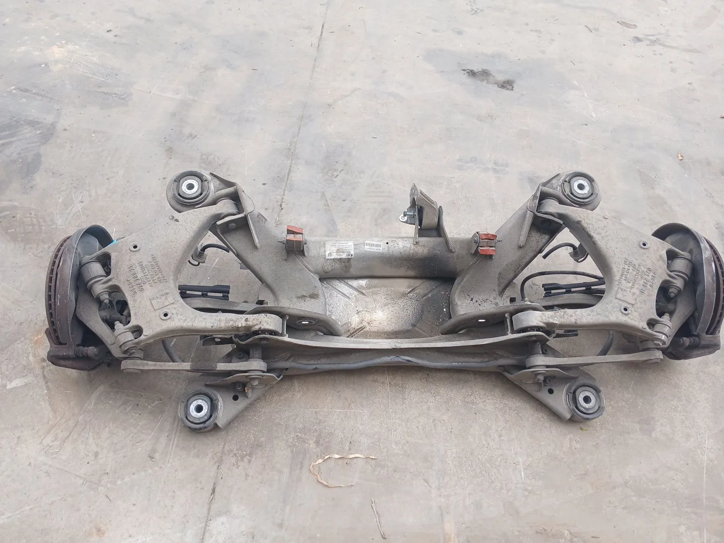 Puente Trasero para Audi A8 (4E2)