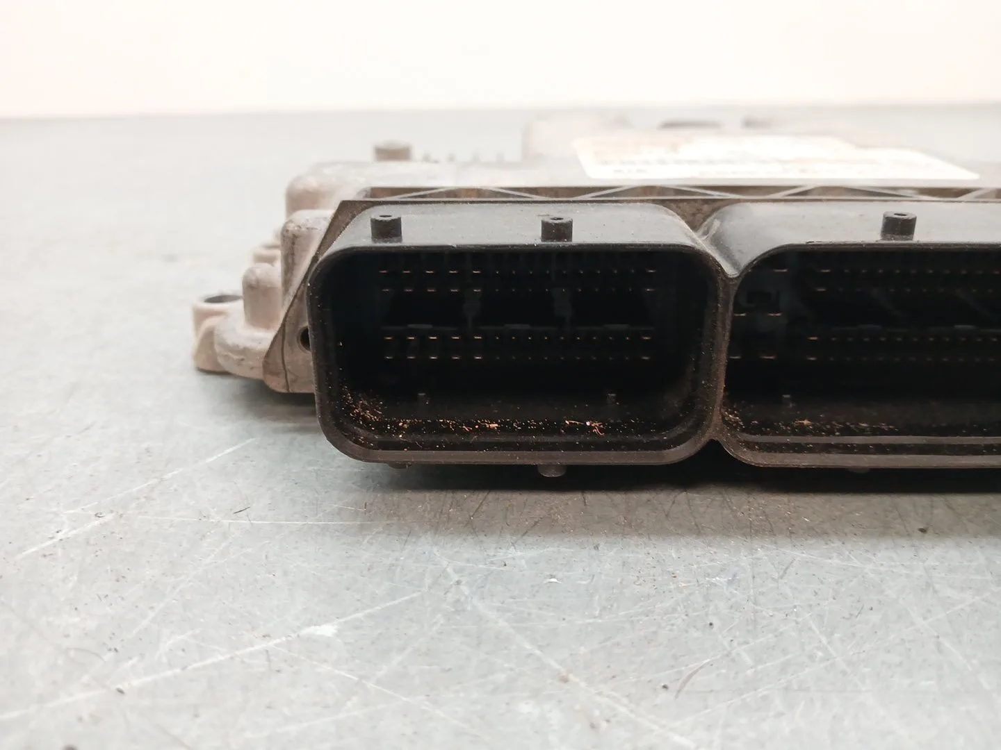 Centralita Motor Uce para Kia Carens Iv