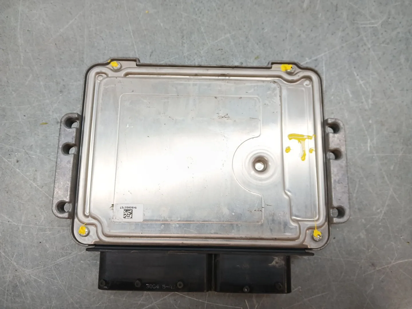 Centralita Motor Uce para Kia Carens Iv