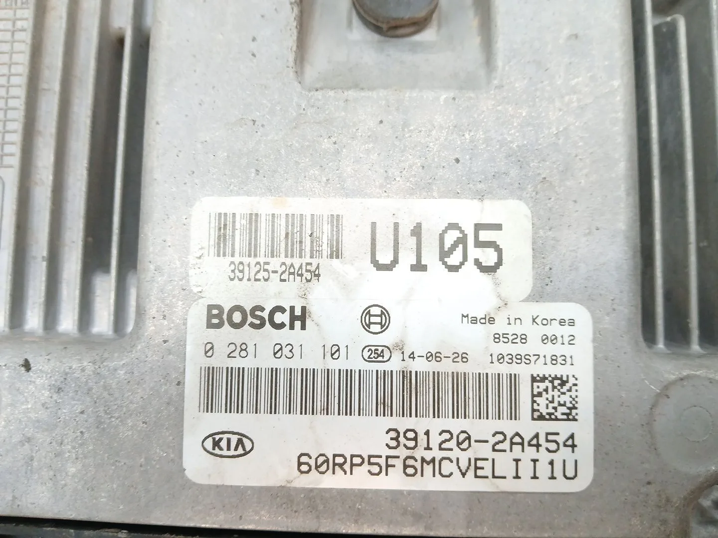 Centralita Motor Uce para Kia Carens Iv