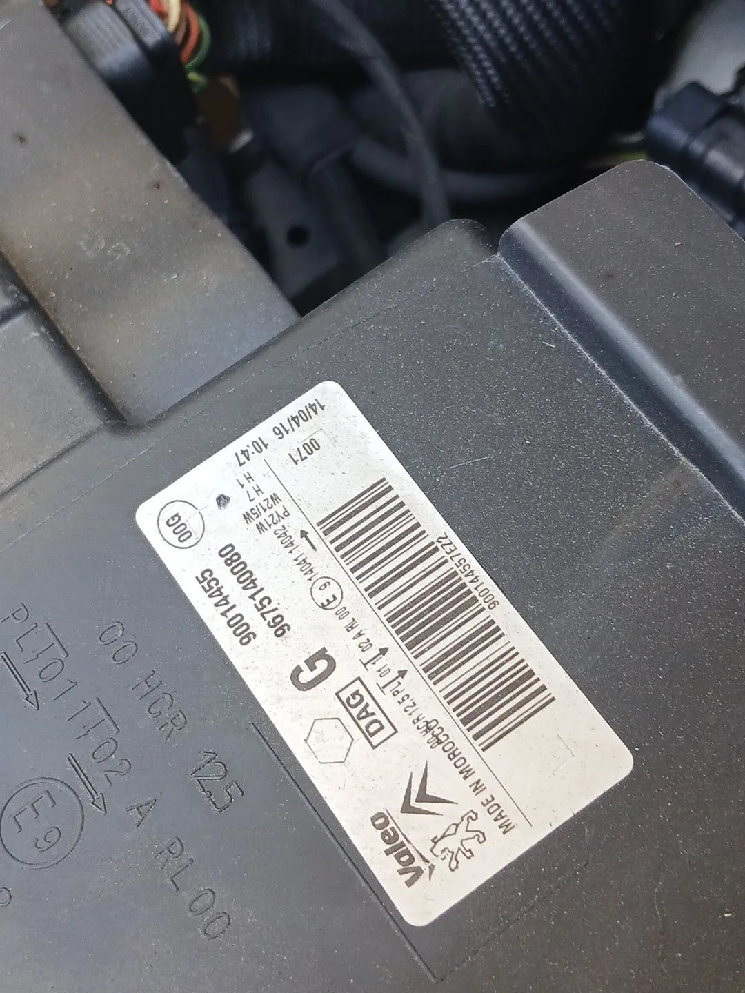 Faro Izquierdo para Citroën C-Elysee (Dd_)