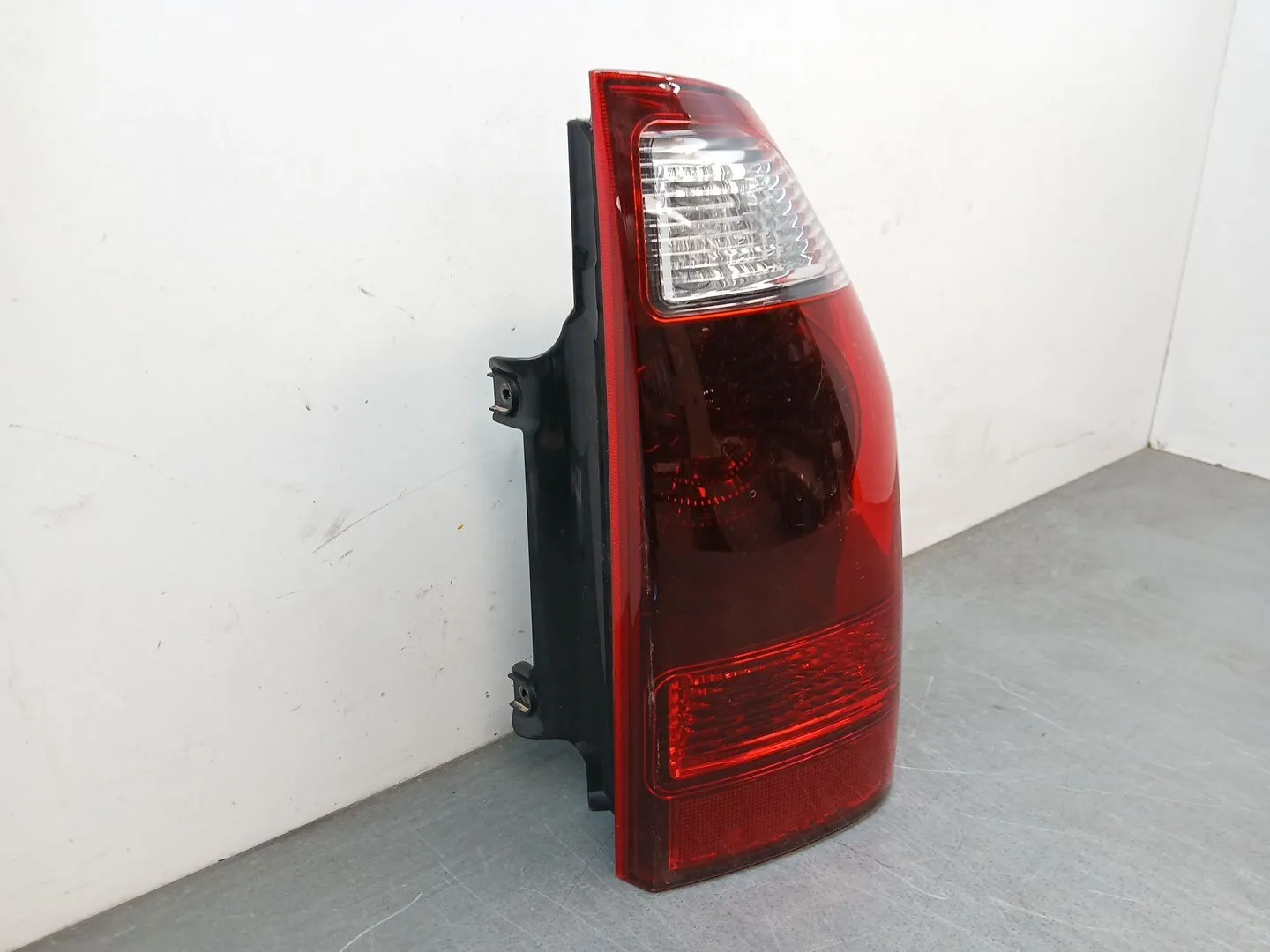 Piloto Trasero Derecho para Mitsubishi Montero Iii Canvas Top (V6_W, V7_W)